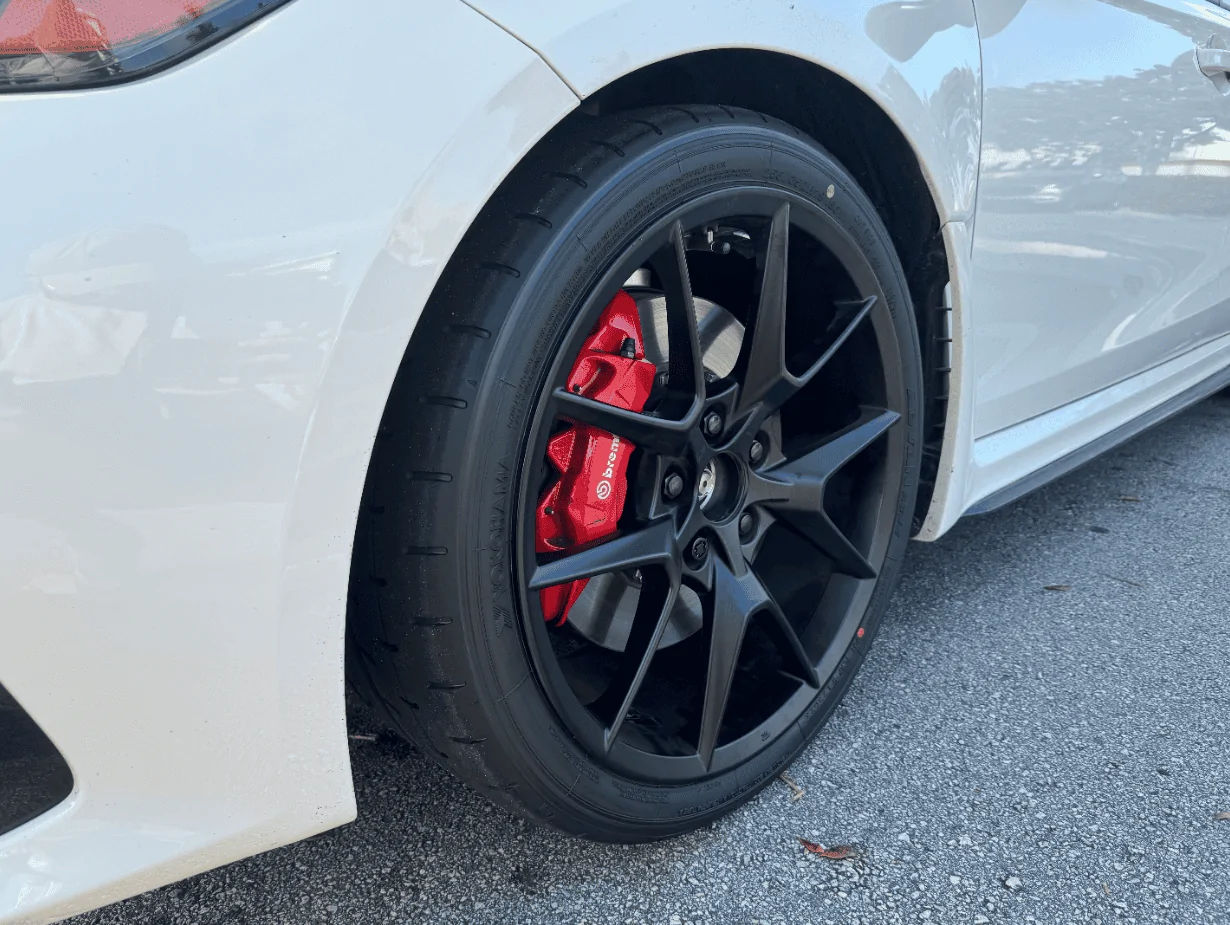 11th Gen Honda Civic 255 35 R19 Yokohama Advan A052 (OEM Wheels and Height) Cropped in 0