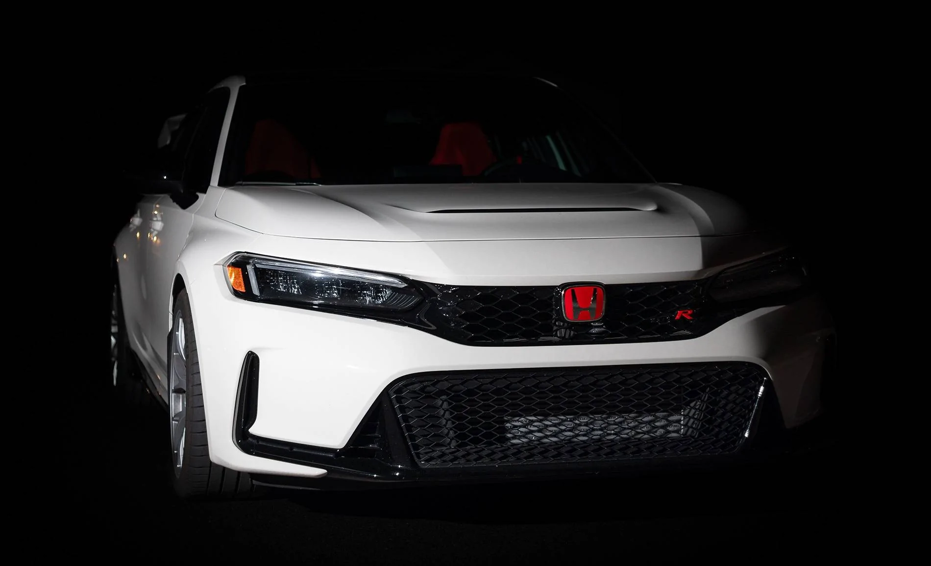 11th Gen Honda Civic Official CHAMPIONSHIP WHITE FL5 Type R Photos Thread CW_FL5