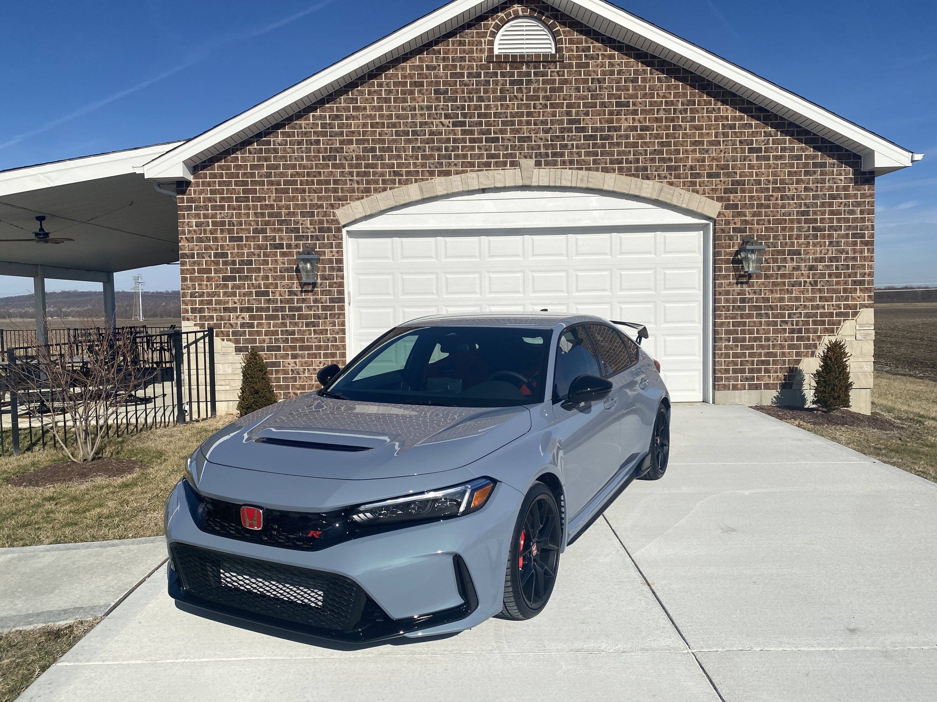 11th Gen Honda Civic Official SONIC GRAY PEARL FL5 Type R Photos Thread D02A7A1C-747F-433F-A49B-90634A664F73