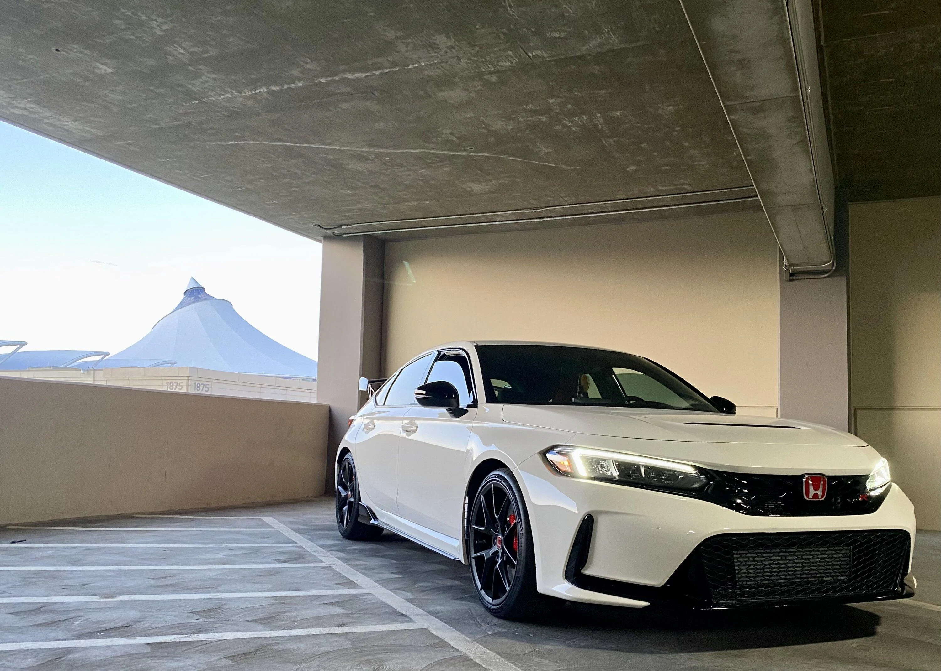 11th Gen Honda Civic Official CHAMPIONSHIP WHITE FL5 Type R Photos Thread DCF06DAE-8F4C-4FAE-8FCA-F877F7C12C43