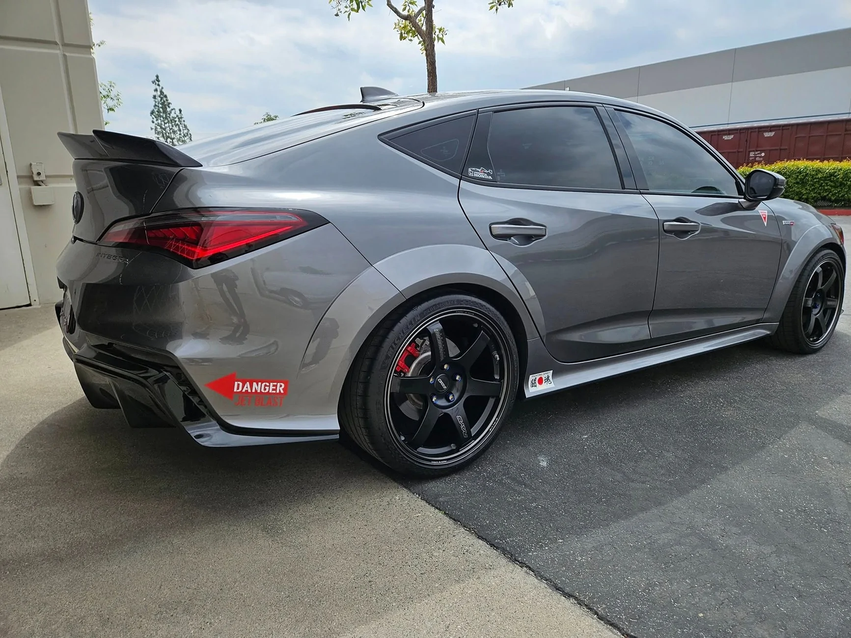 11th Gen Honda Civic Volk Racing TE37 S-Plus 19x9.5 +36 - Black Shadow LTD de5 te37s2