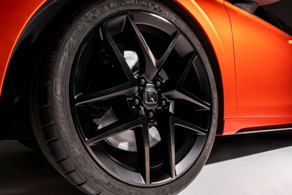 11th Gen Honda Civic World Debut: 11th Gen Honda Civic Prototype! dsc00321-1605628046