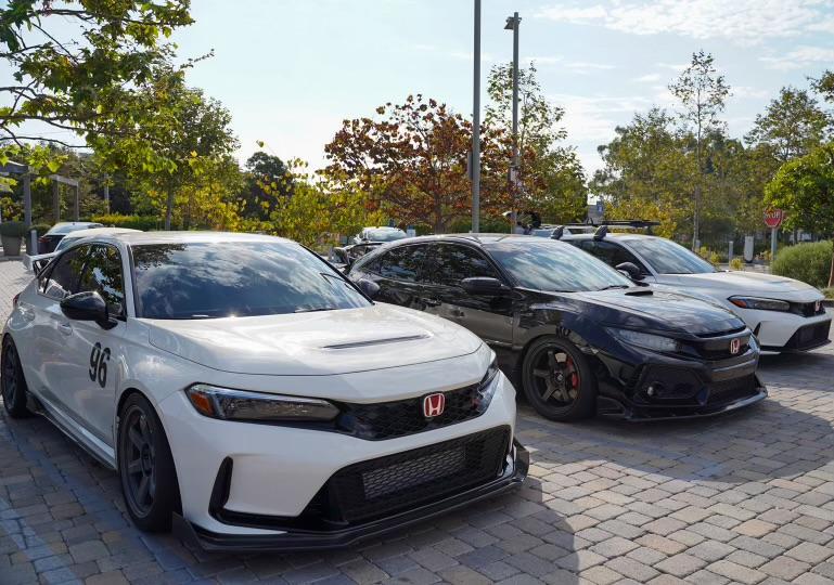 11th Gen Honda Civic Official CHAMPIONSHIP WHITE FL5 Type R Photos Thread DSC05876