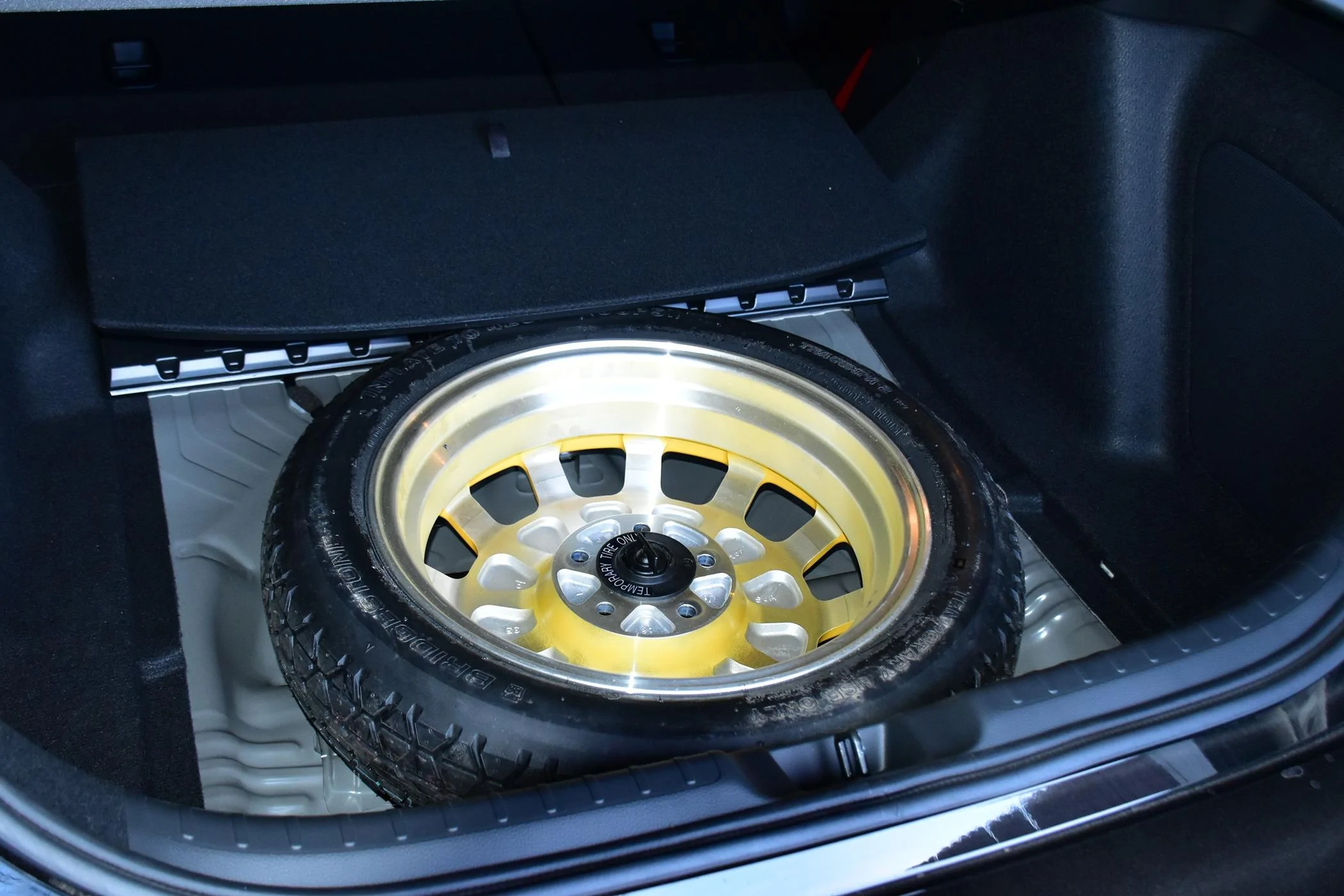 11th Gen Honda Civic Exploring a clean FK8 spare tire kit install in the FL5. DSC_0074