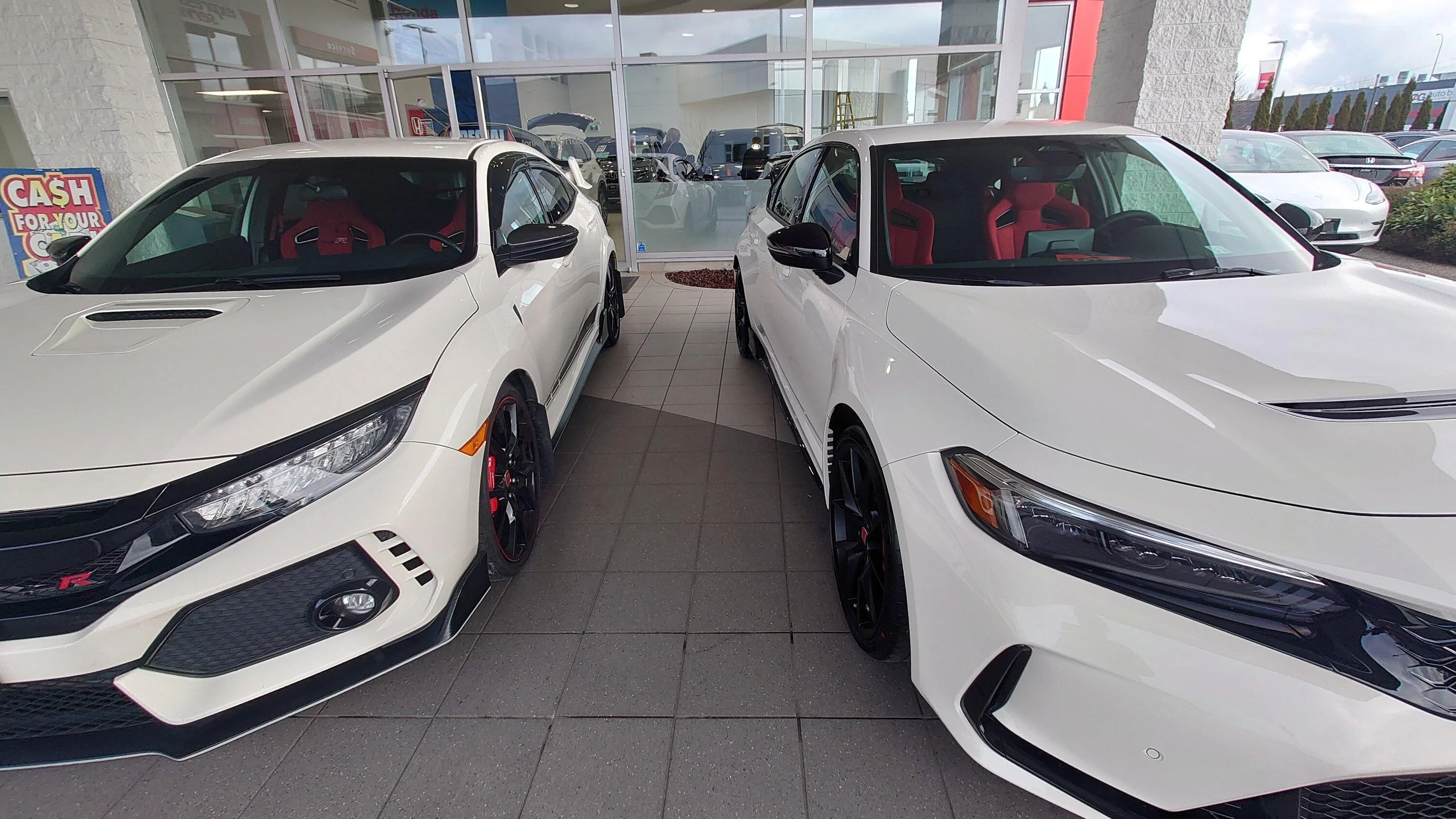 11th Gen Honda Civic Post your FL5 Civic Type R delivery pics! 🙌 📸 DSC_0146