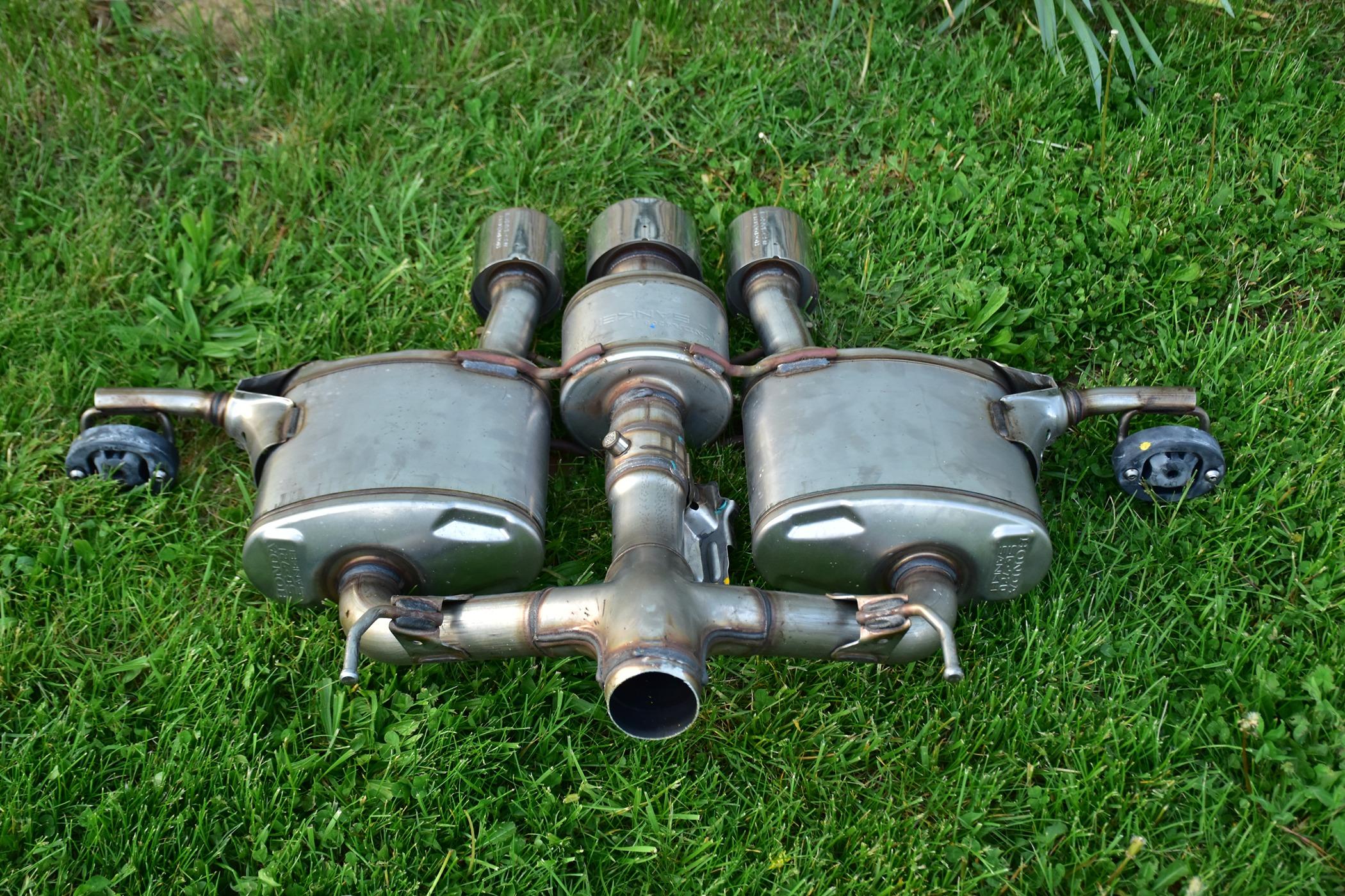 11th Gen Honda Civic DIY exhaust upgrade ... DSC_0226.JPG