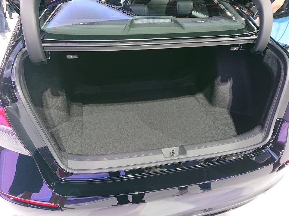 11th Gen Honda Civic Civic Sedan Hybrid Preview from Thailand DSC_2974.JPG