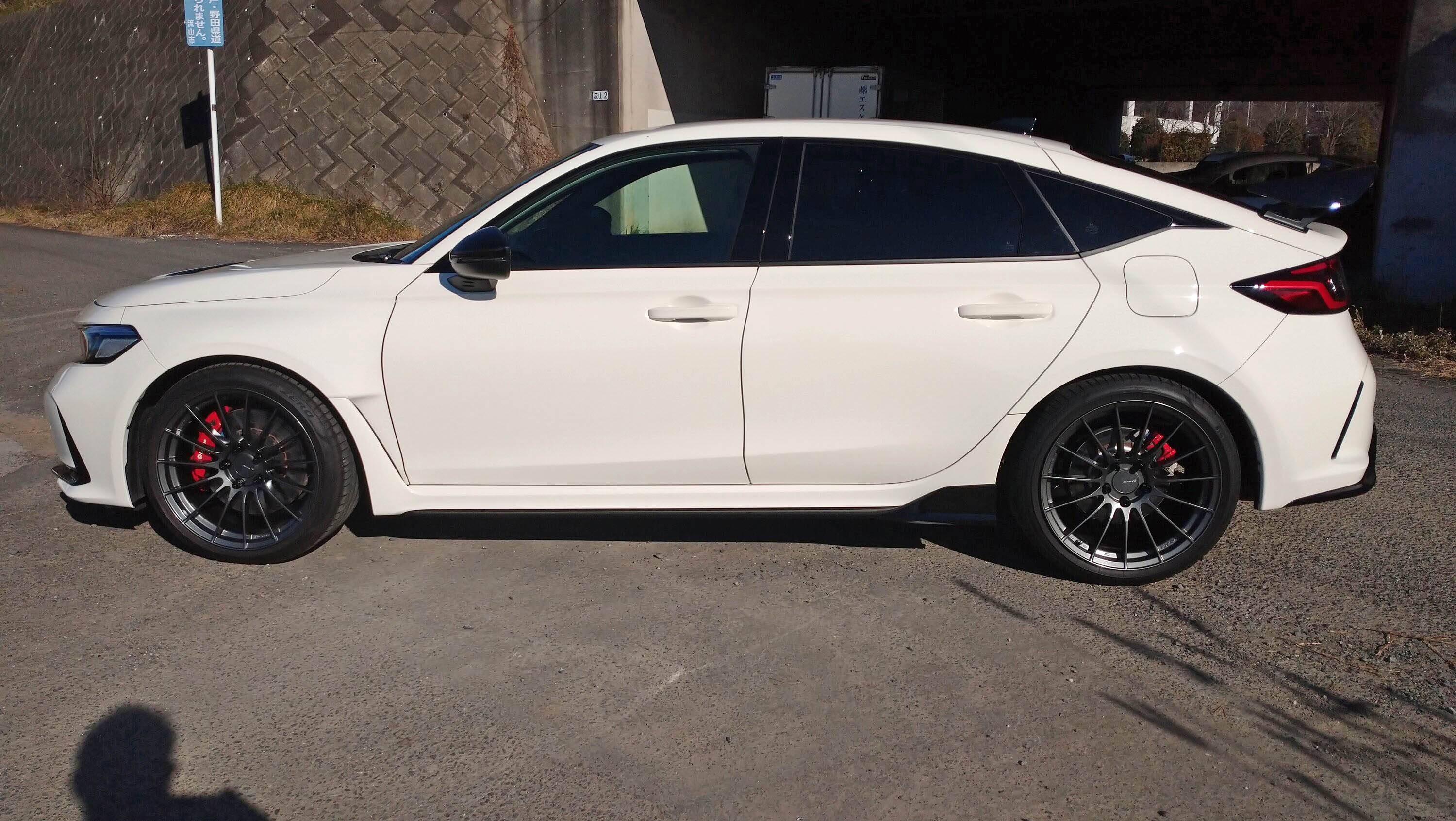 11th Gen Honda Civic Enkei RS05RR 19×9.5 wheels on FL5 Type R DSC_5106