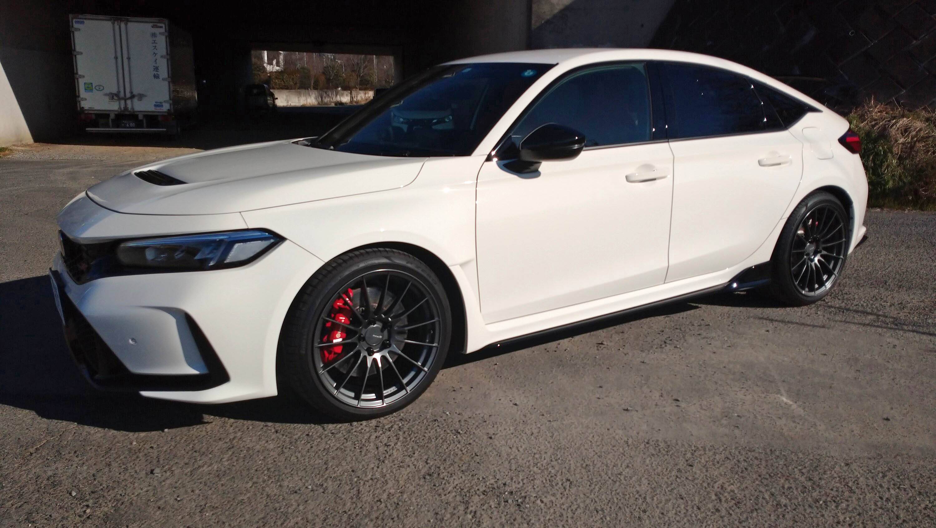 11th Gen Honda Civic Enkei RS05RR 19×9.5 wheels on FL5 Type R DSC_5109