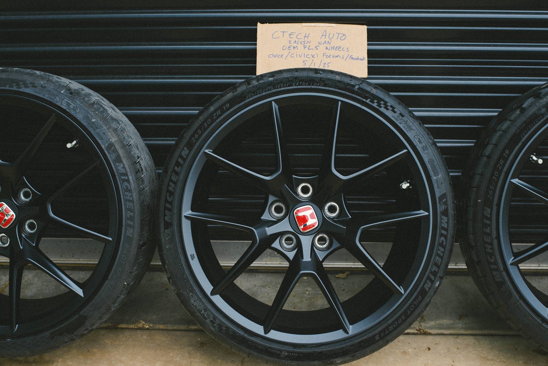 11th Gen Honda Civic ******SOLD****** FS: 2025 OEM Civic Type R FL5 Wheels and Tires $1,300 Shipped / $1,200 Local DFW Pickup DSC_5164