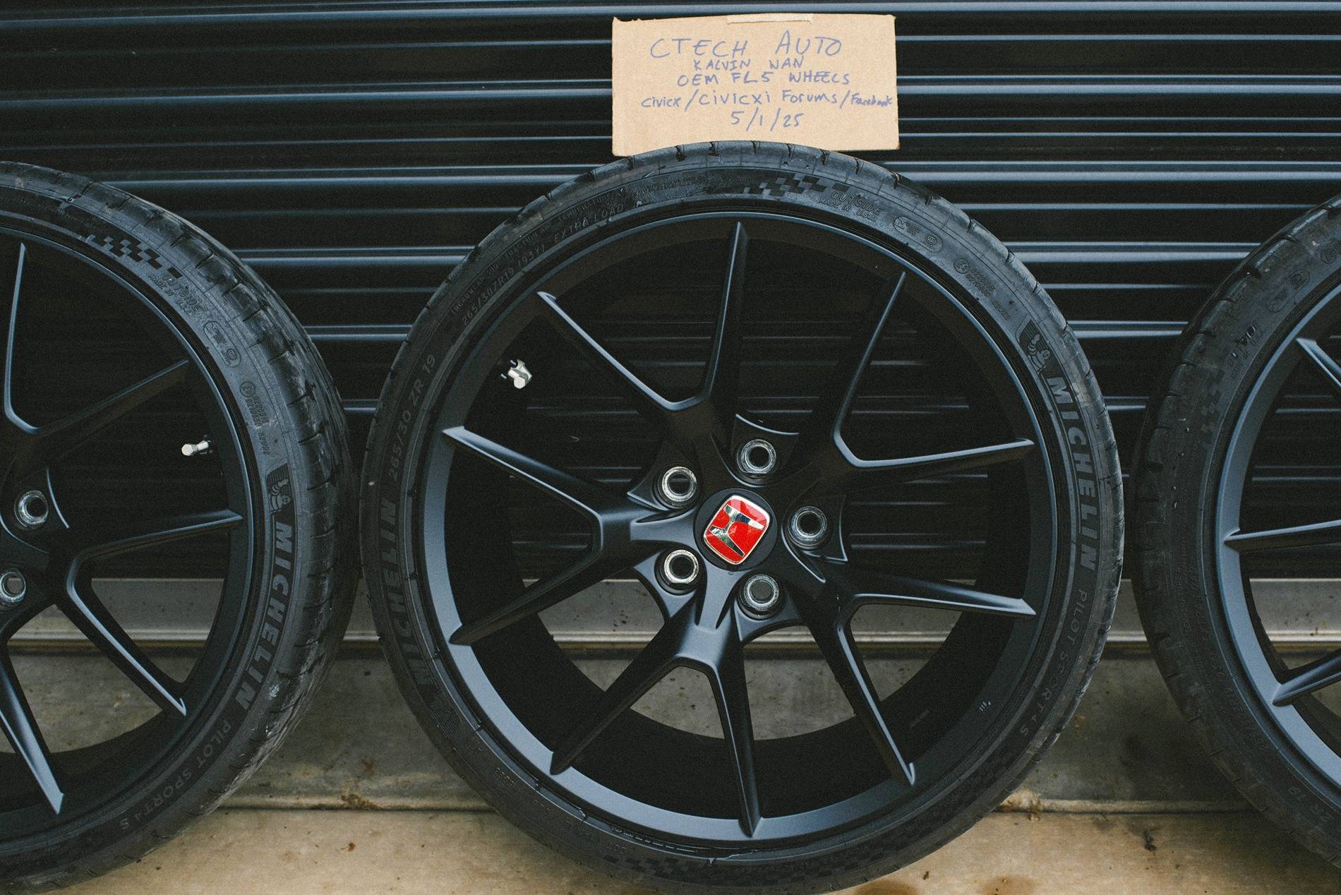 11th Gen Honda Civic ******SOLD****** FS: 2025 OEM Civic Type R FL5 Wheels and Tires $1,300 Shipped / $1,200 Local DFW Pickup DSC_5165