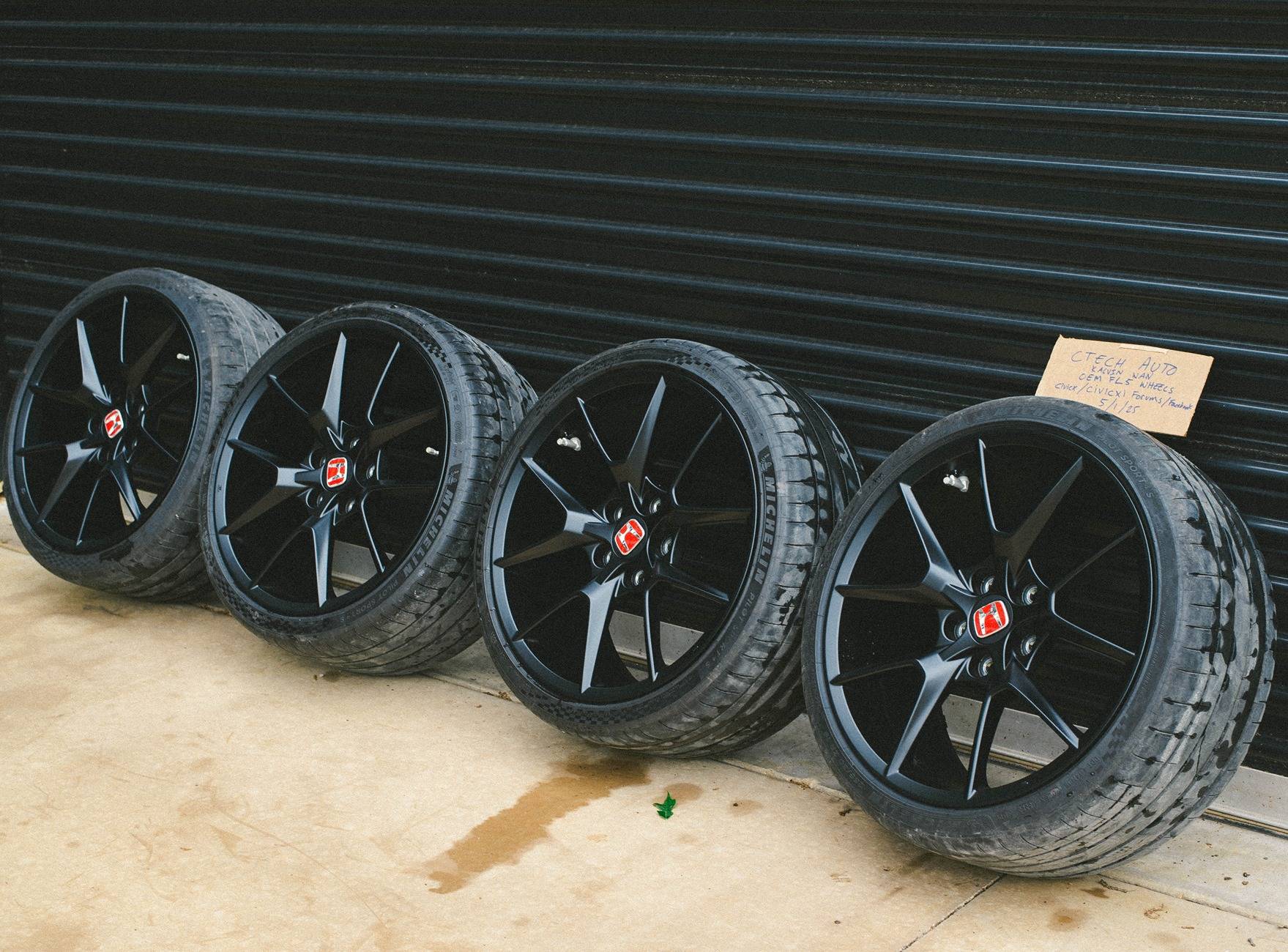 11th Gen Honda Civic ******SOLD****** FS: 2025 OEM Civic Type R FL5 Wheels and Tires $1,300 Shipped / $1,200 Local DFW Pickup DSC_5168