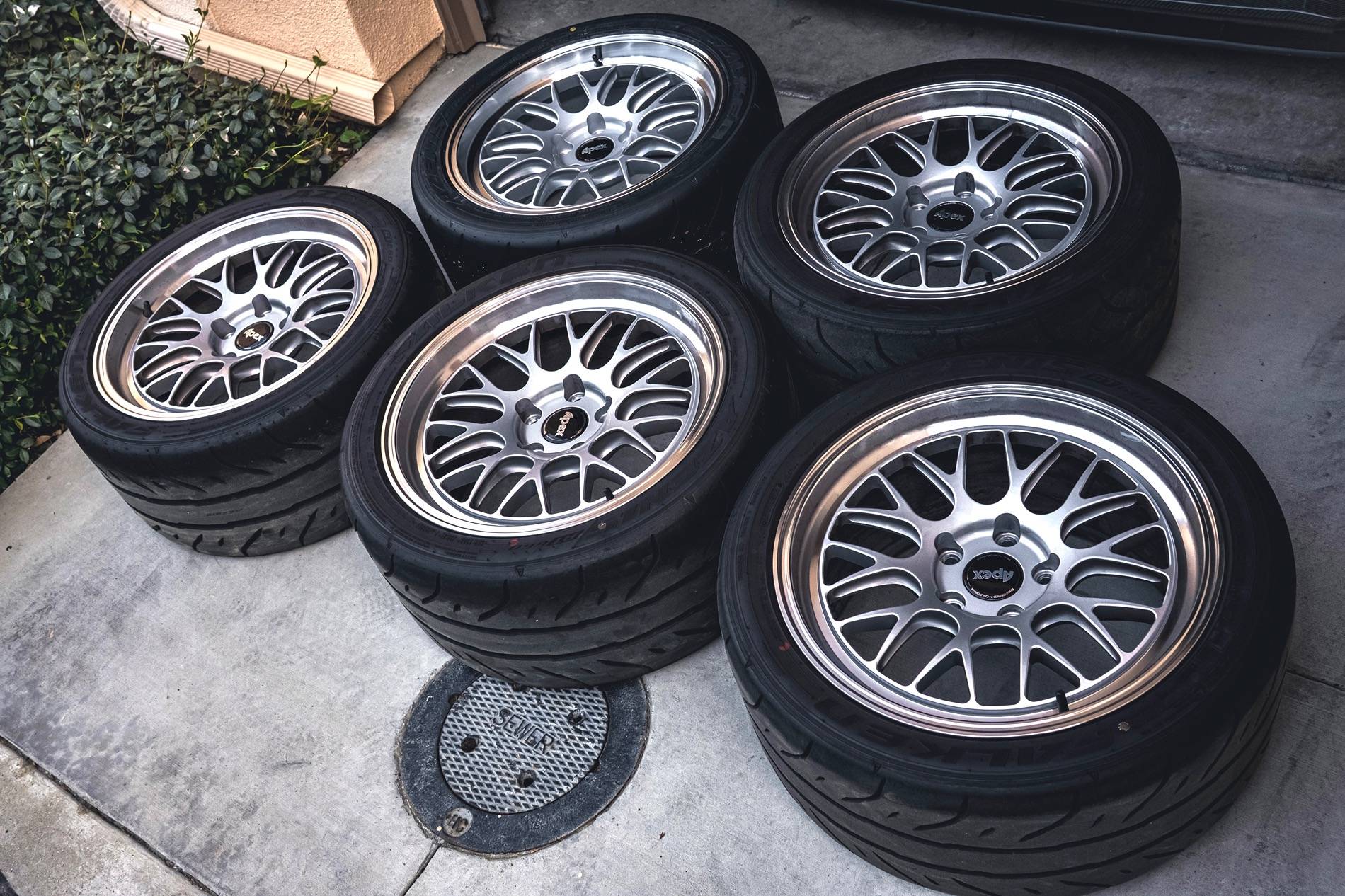 11th Gen Honda Civic (5) Apex Wheels Forged ML-10RT, 18x9.5 + 35, 5x120, Race Silver DSCF0020