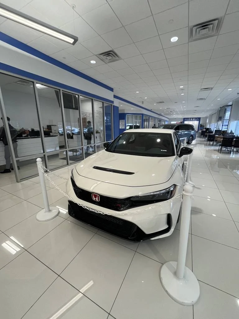 11th Gen Honda Civic Post your FL5 Civic Type R delivery pics! 🙌 📸 E2BB30FB-F94B-41E0-B38F-09848402541E_1_105_c