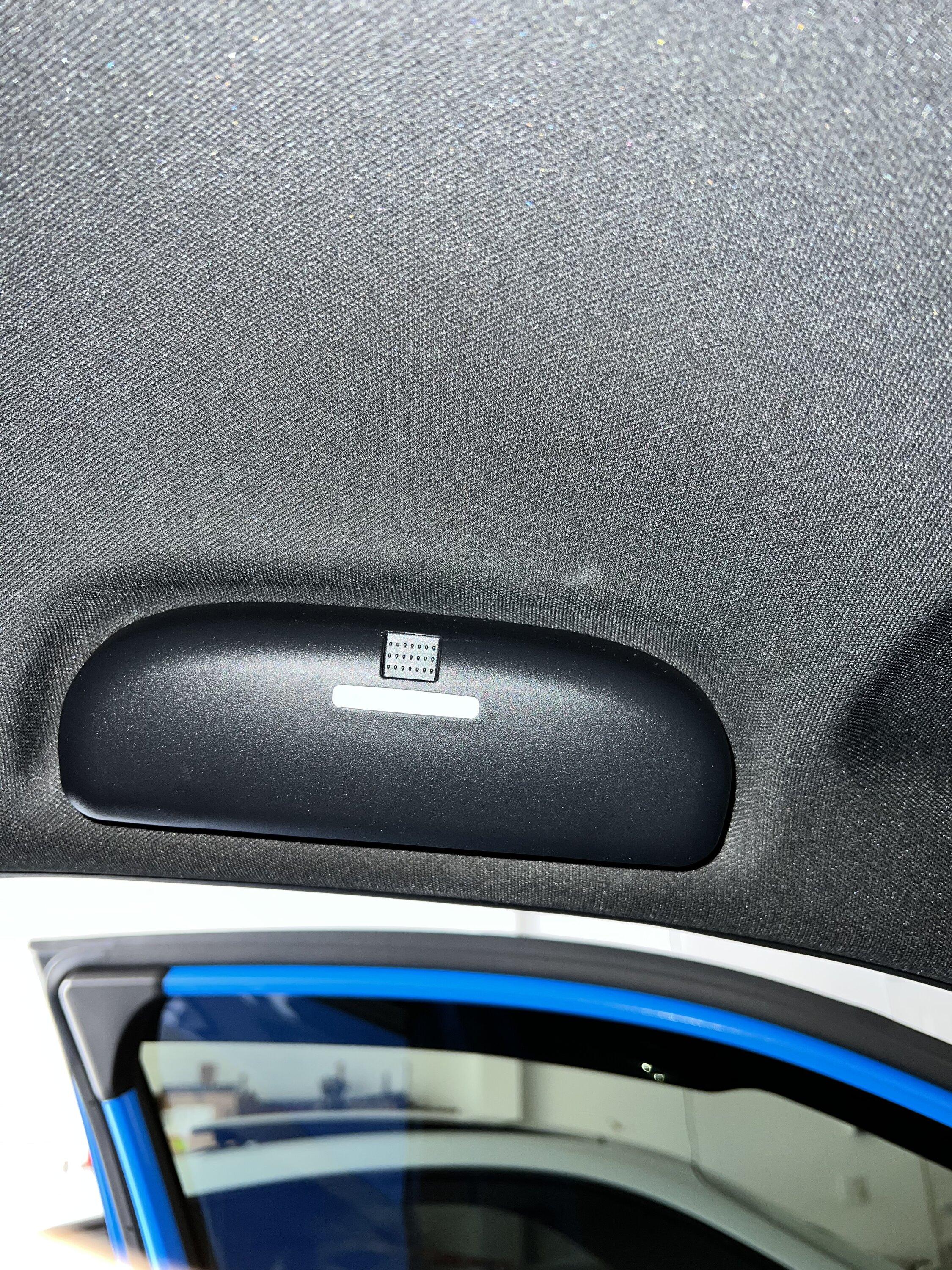 11th Gen Honda Civic Sunglass holder! Why doesn’t the R have it… E5A62CD6-CFC8-48DE-B227-8DBB2FE1FB3E