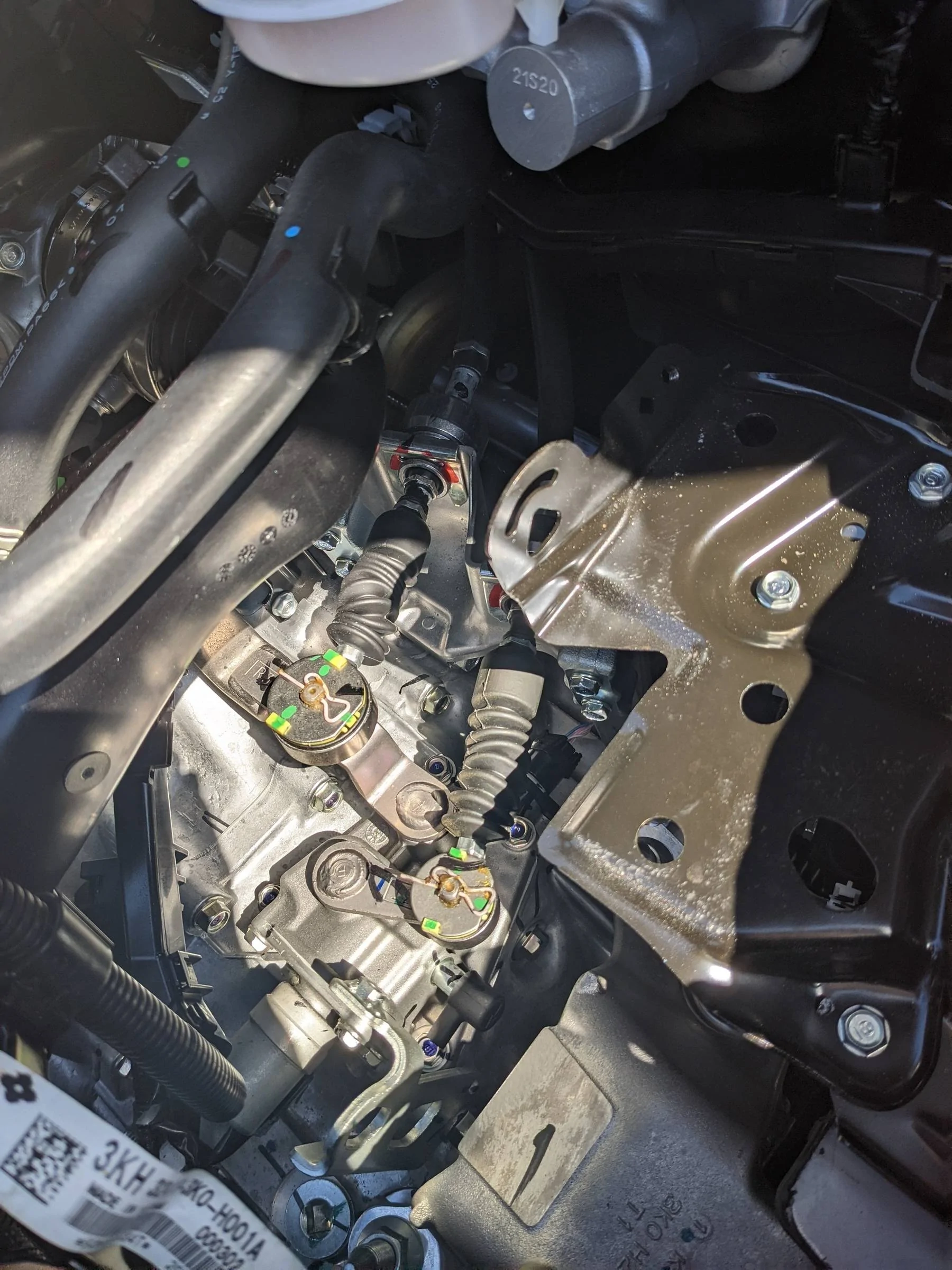 11th Gen Honda Civic Installed Acuity Instruments shifter cable bushings. es7B0AO