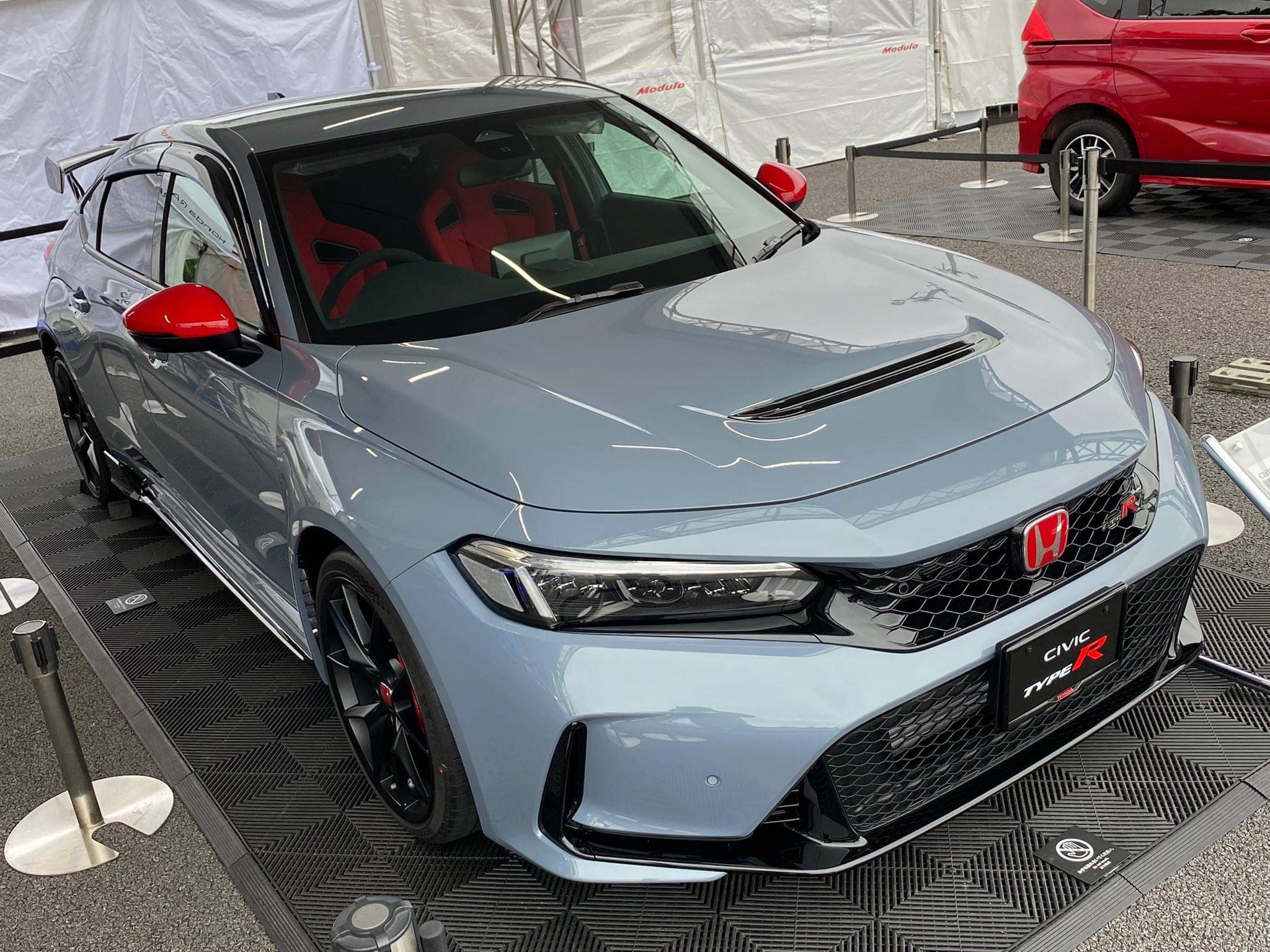 11th Gen Honda Civic RHD FL5 Civic Type R (Sonic Grey) spotted w/ full Modulo parts & OEM Honda Accessories! f15319d4-9b8a-4229-bd3a-21c9e3b61580-jpe