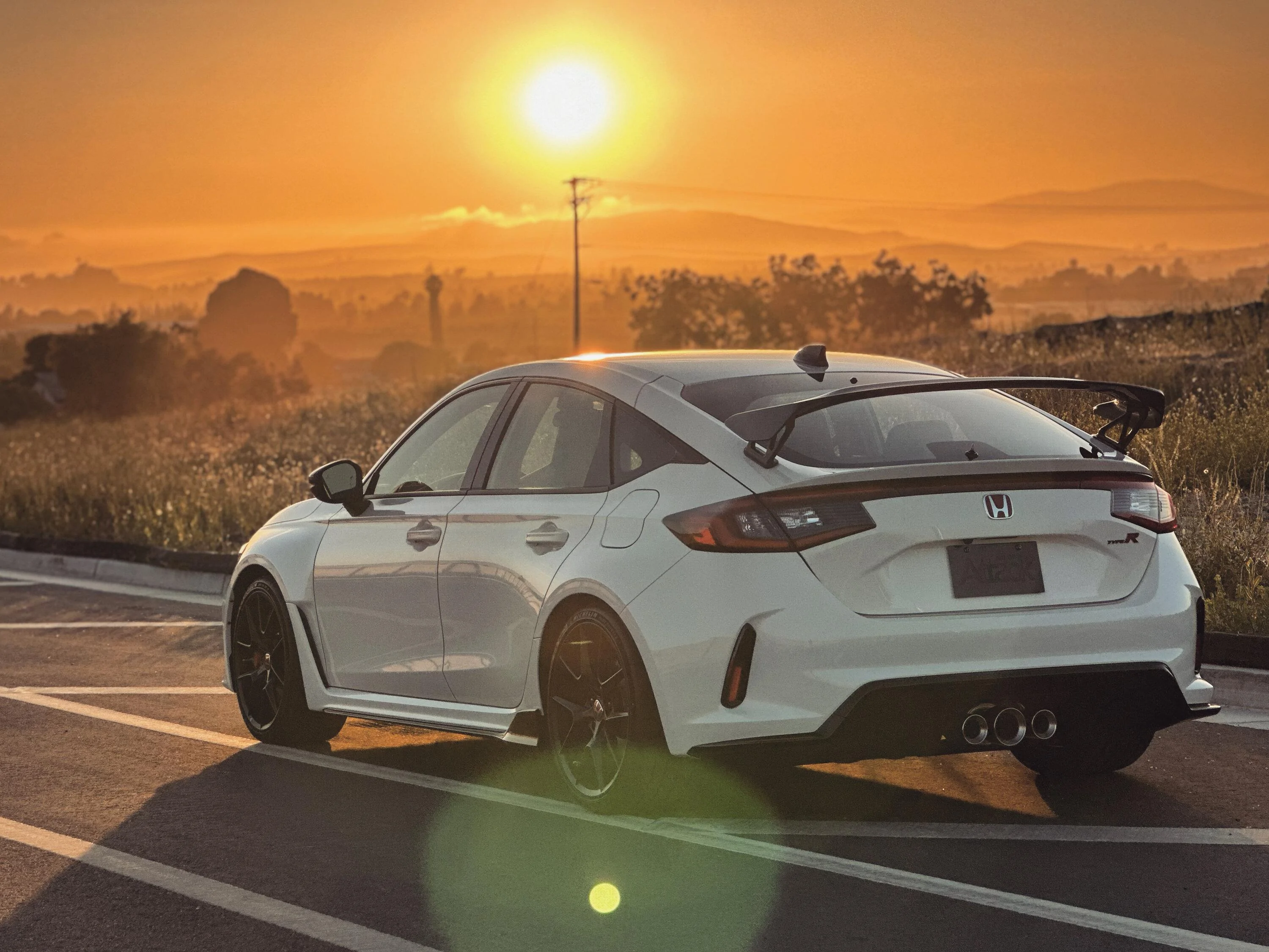 11th Gen Honda Civic Official CHAMPIONSHIP WHITE FL5 Type R Photos Thread F19DF507-EC2C-44EB-BF76-425952D48186