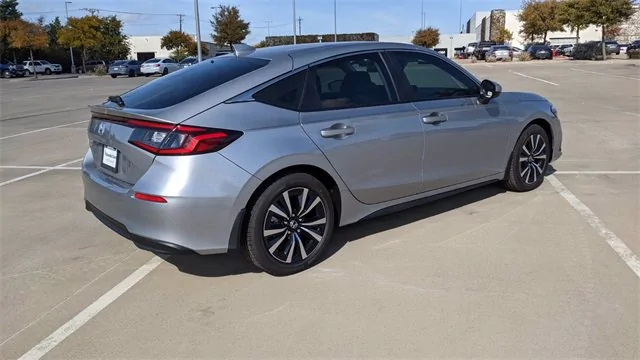 11th Gen Honda Civic Lunar Silver 2022 Civic hatchback f332f03813e648cfa31181e3cbdd8bf5