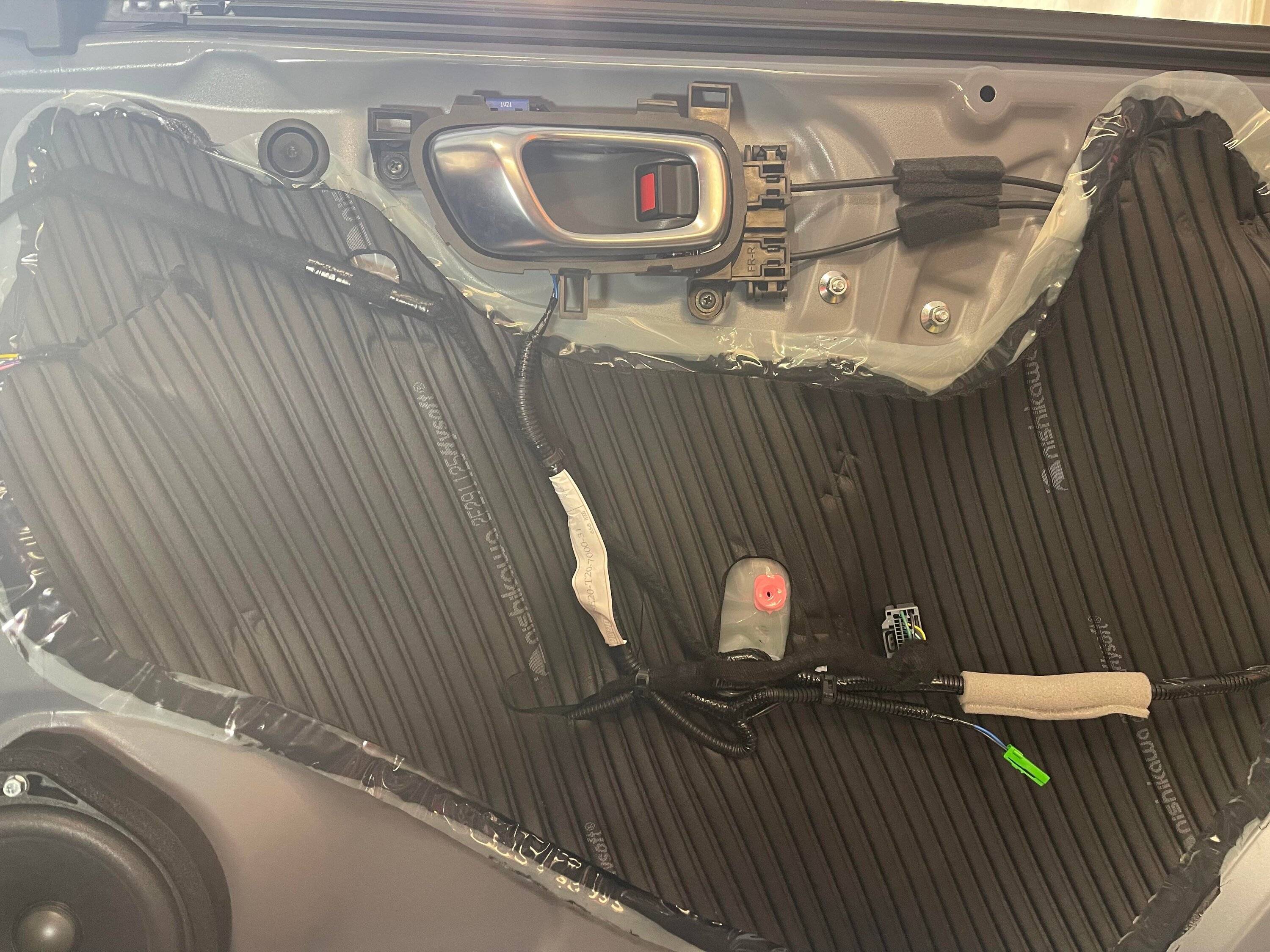 11th Gen Honda Civic JDM Honda Access Interior LED Door Lights and Center Console Lights installed. FL5 Honda Access LED install 2