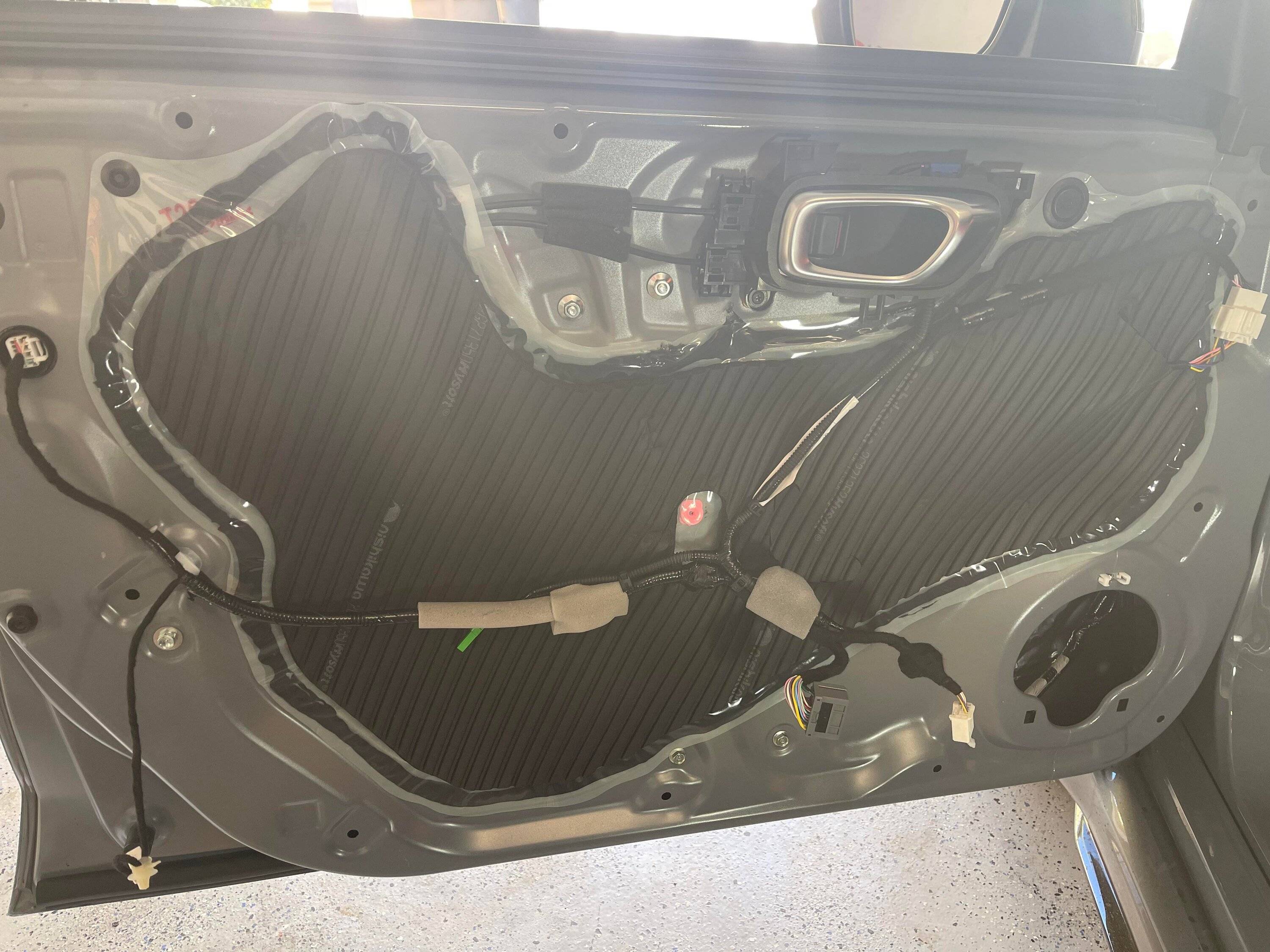 11th Gen Honda Civic JDM Honda Access Interior LED Door Lights and Center Console Lights installed. FL5 Honda Access LED install 6