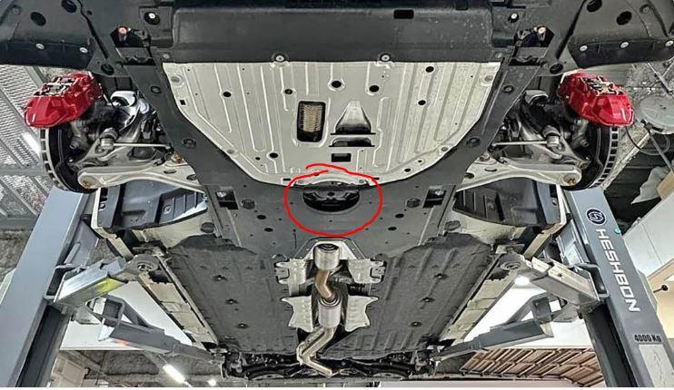 11th Gen Honda Civic Front Jack Point FL5 Jacking Point.JPG