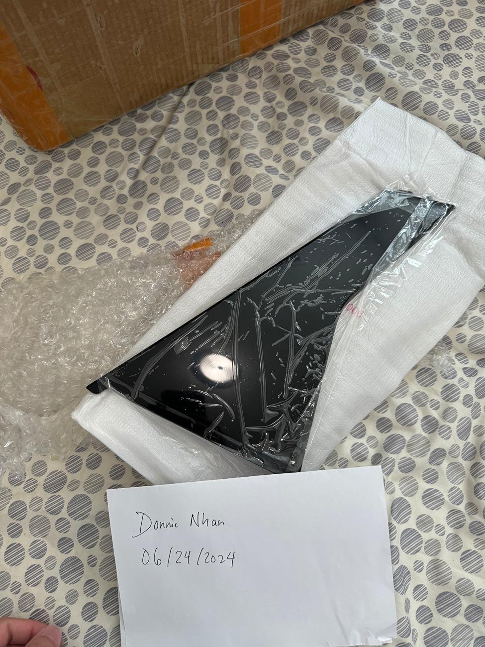 11th Gen Honda Civic FS: CF Wing, CF Mirror Caps, CF Interior Pieces, Gloss Black Window Pillars, JetsVinyl, and Lasfit Reverse Lights Gloss black window pillars.JPG