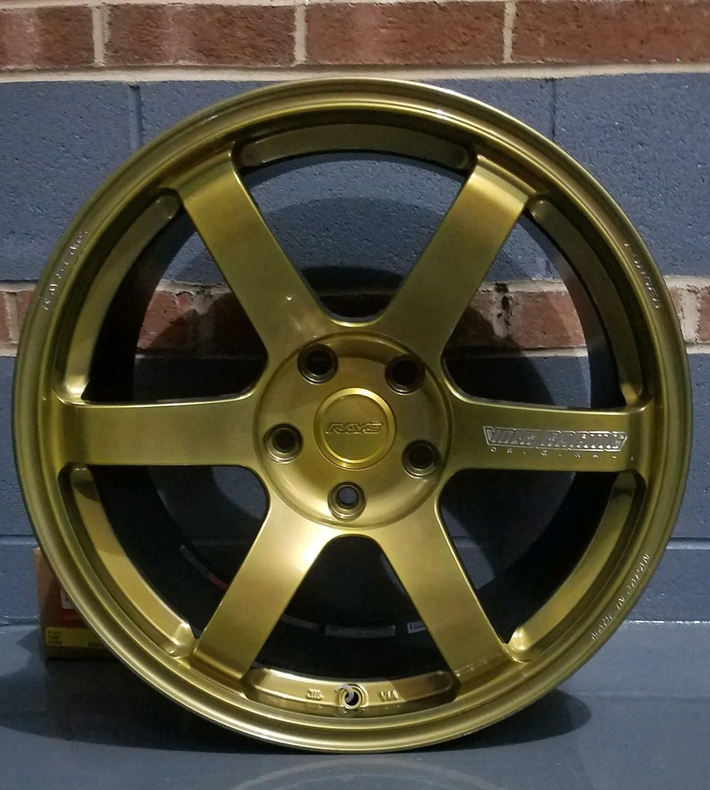 11th Gen Honda Civic SOLD: BNIB TE37 Saga 18x10 +40 (Face 4) 5x120  Hyper Gold ?hash=c9914461afff2ce3dbcbef8a3af59886