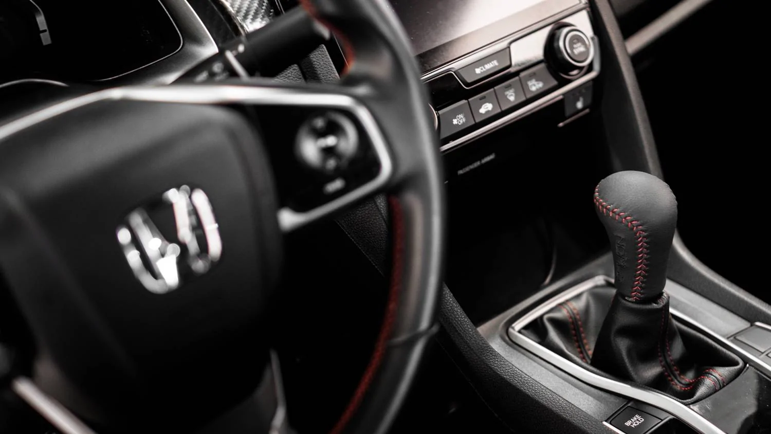 11th Gen Honda Civic 27won shift knob update? honda-civic-si-shift-knob-red-stitch-installed