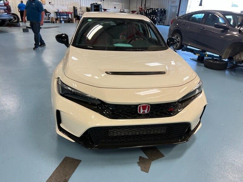 11th Gen Honda Civic Post your FL5 Civic Type R delivery pics! 🙌 📸 image_2-1