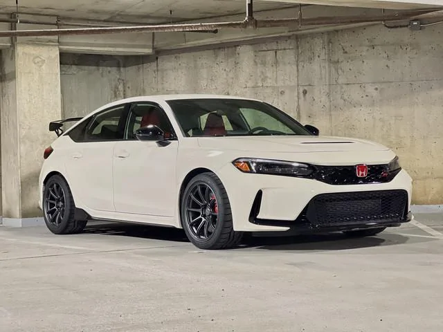 11th Gen Honda Civic FL5 Civic Type R on White Wheels (Put Pictures Here) img-4962-jpg