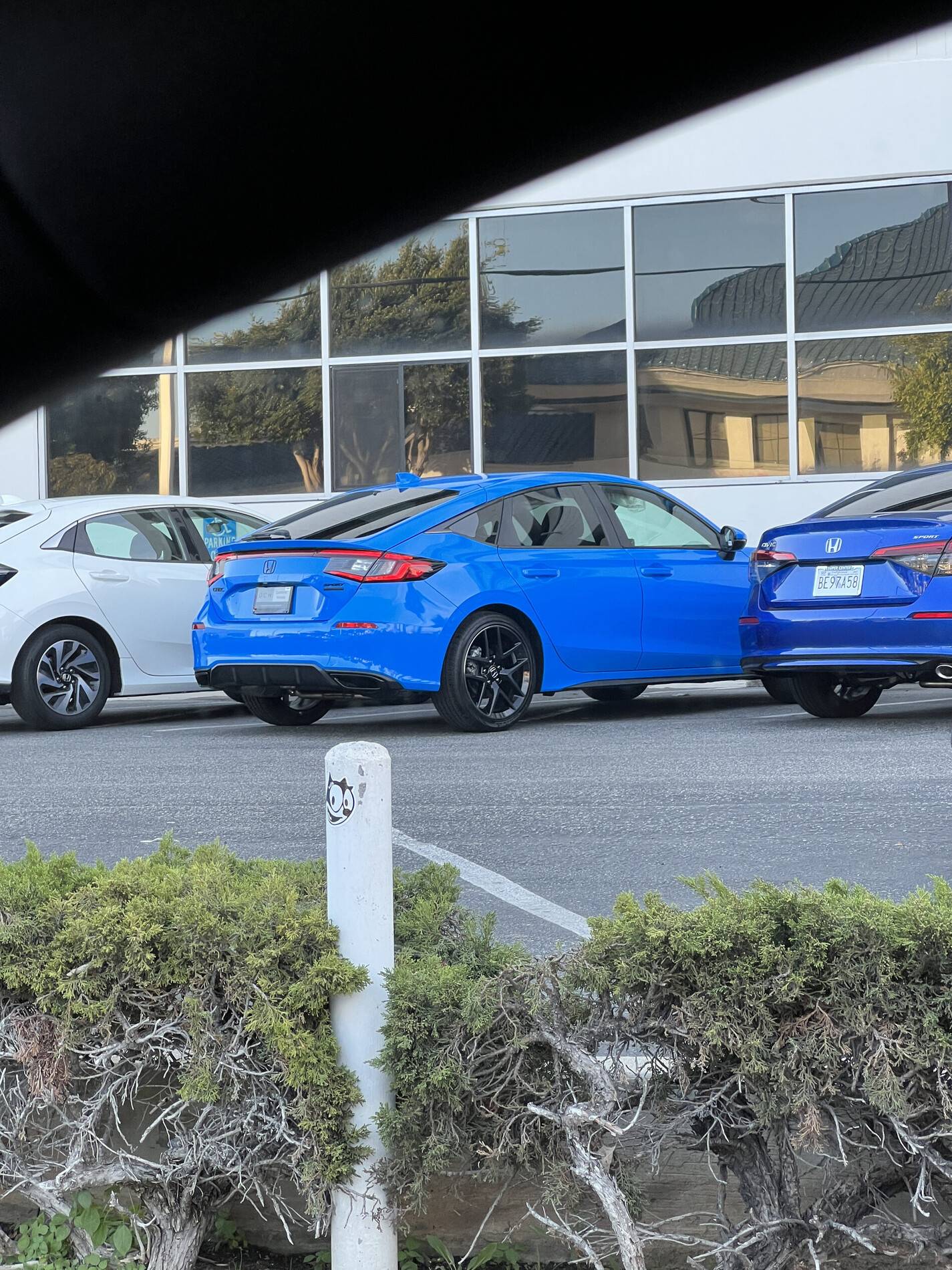 11th Gen Honda Civic $15k price markup on 2022 Civic Hatchback Sport Touring! IMG-8834