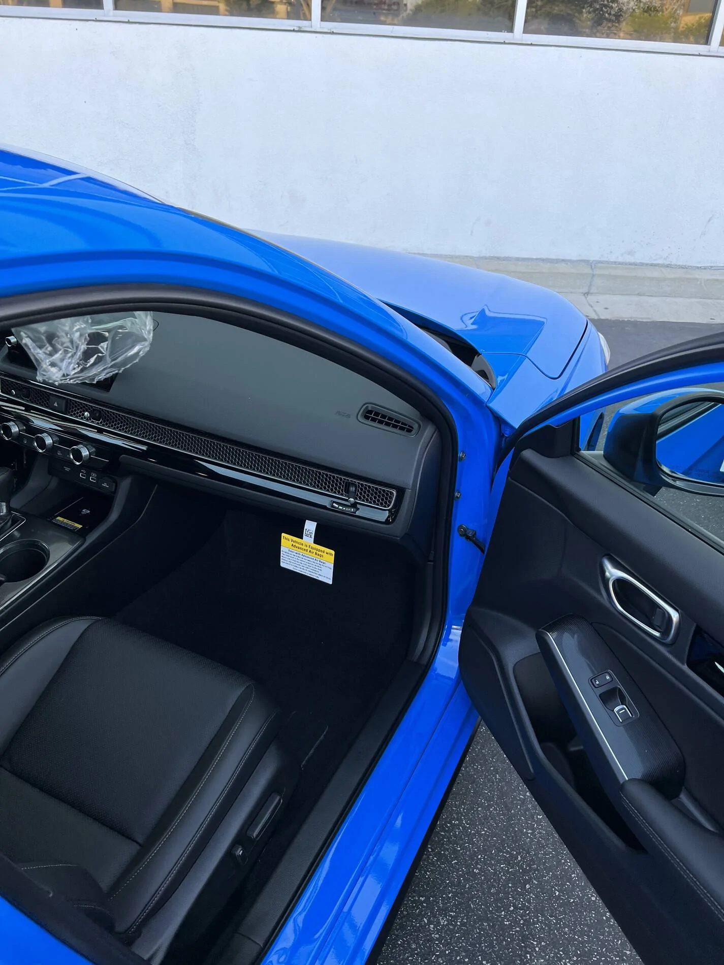 11th Gen Honda Civic $15k price markup on 2022 Civic Hatchback Sport Touring! IMG-8835