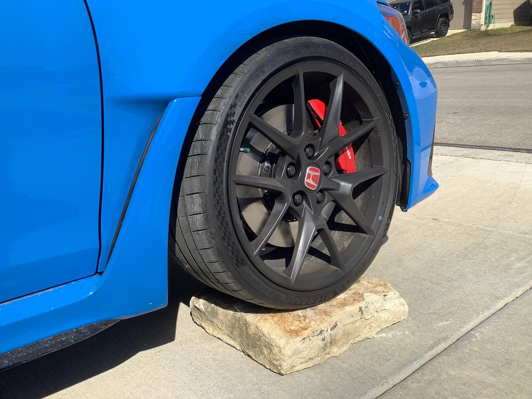 11th Gen Honda Civic Civic Unslammed.  FORMERLY:  Weirdo 2025 Type R Noob wants to INCREASE ground clearance. IMG_0190