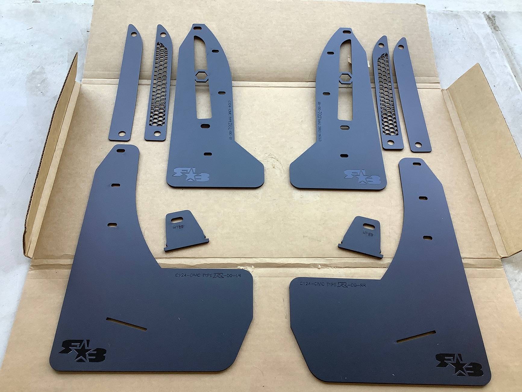 11th Gen Honda Civic FL5 Rear Undercarriage Floor collecting dirt.  No place to drain? IMG_0240