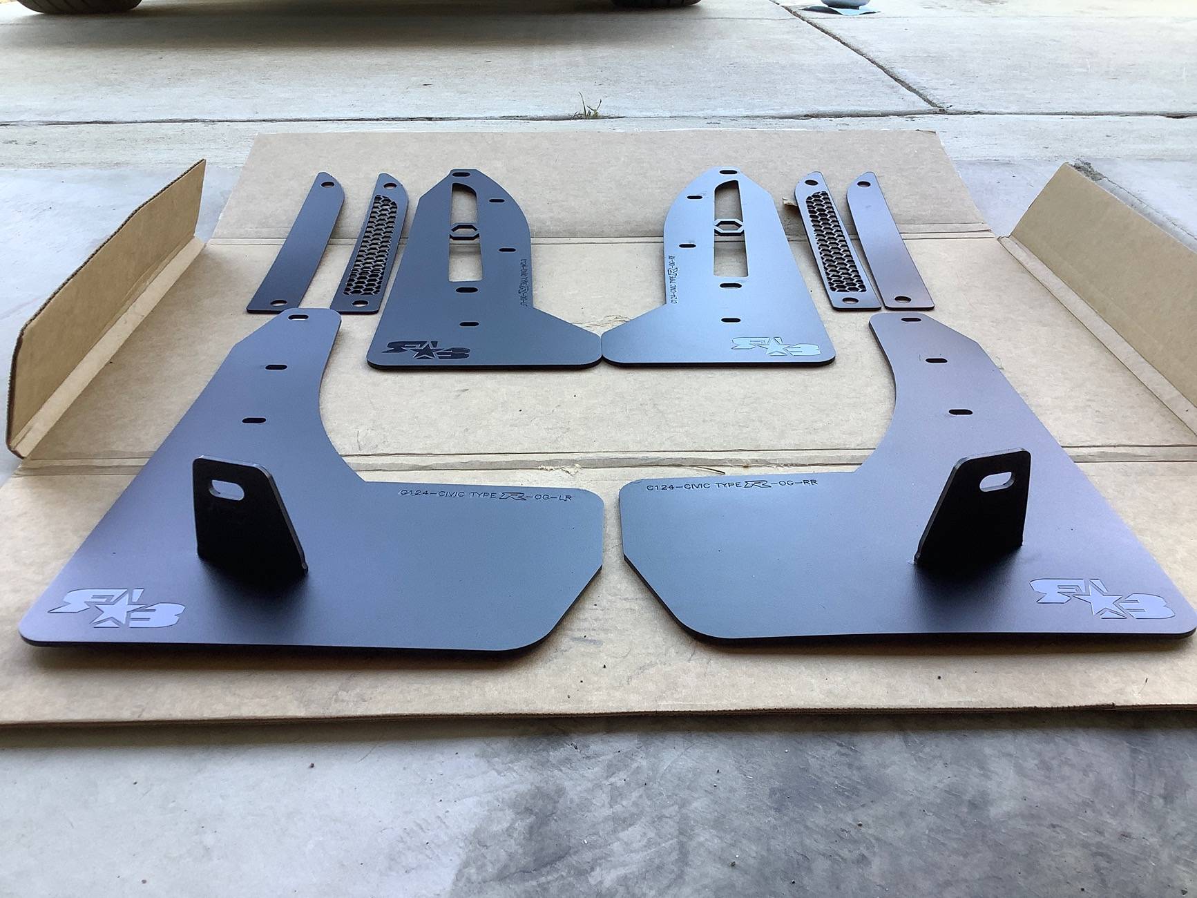 11th Gen Honda Civic FL5 Rear Undercarriage Floor collecting dirt.  No place to drain? IMG_0265