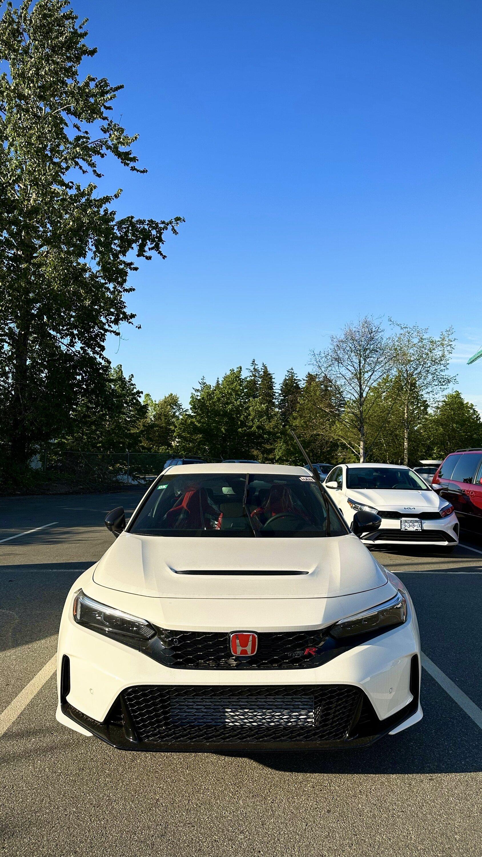11th Gen Honda Civic Canadian dealer asked what colour Type R I want IMG_0290