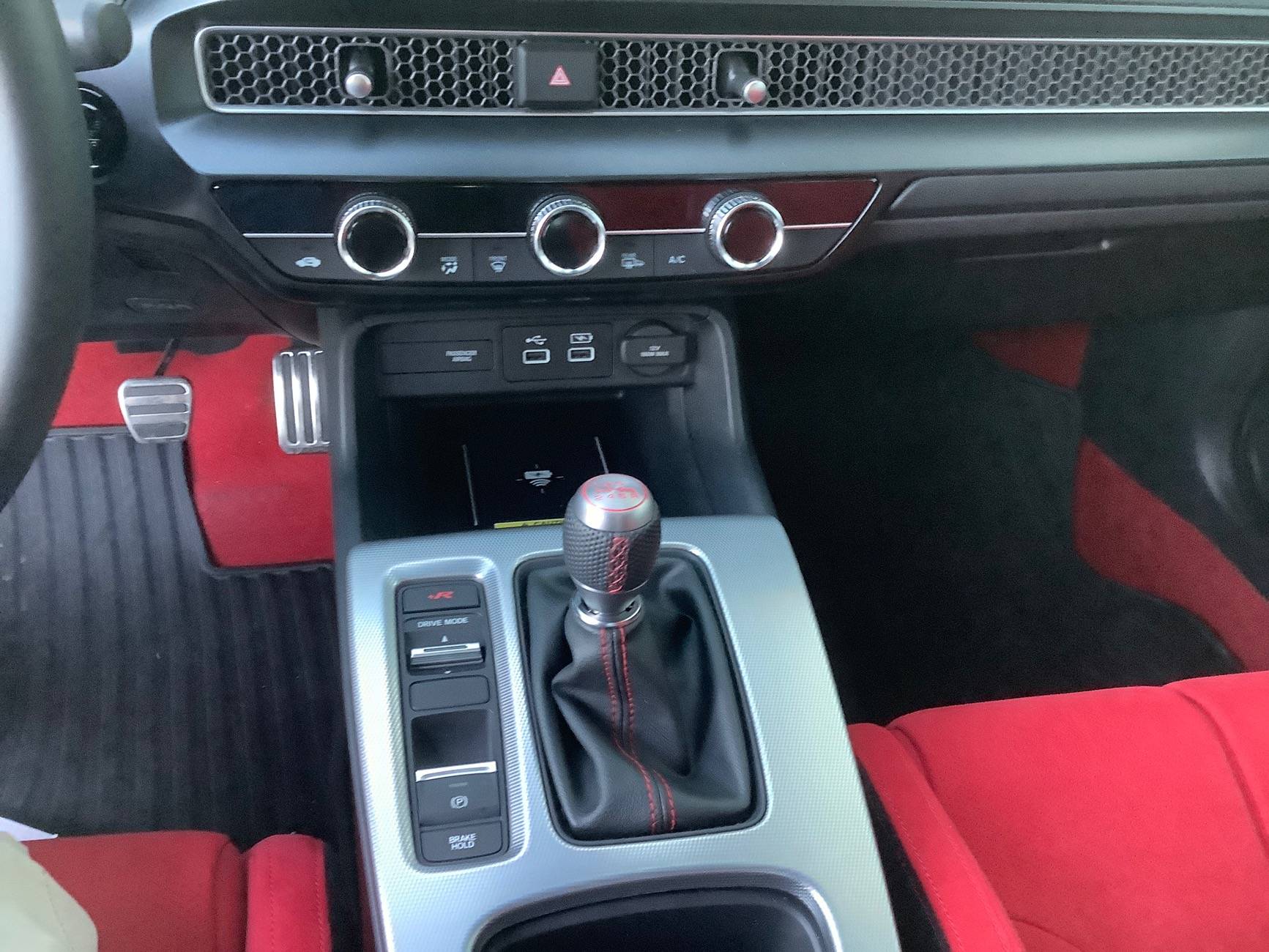 11th Gen Honda Civic Post your customized interior IMG_0646