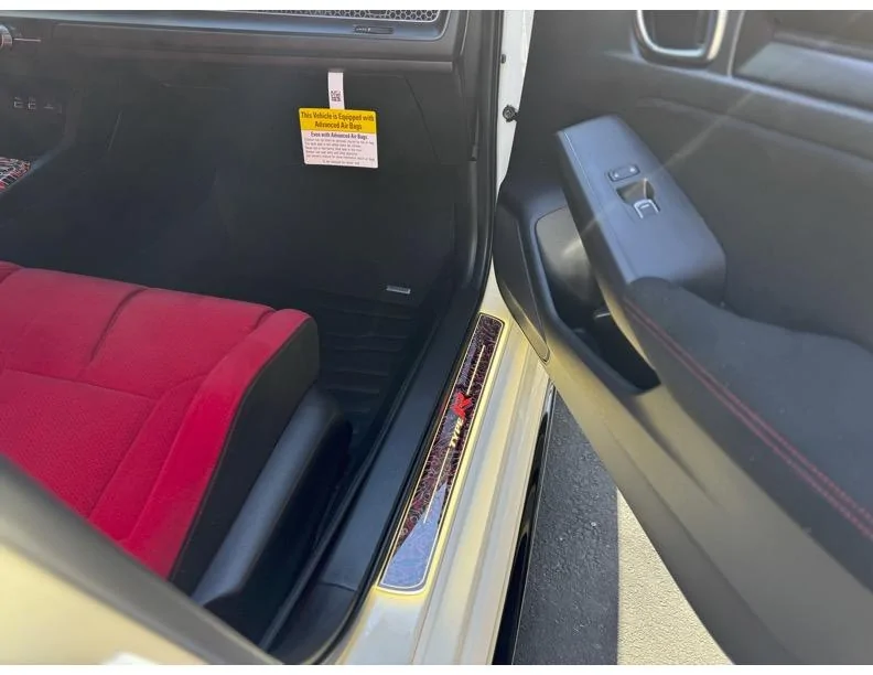 11th Gen Honda Civic OEM+ Illuminated Door Sills - FL5 and Si IMG_0759