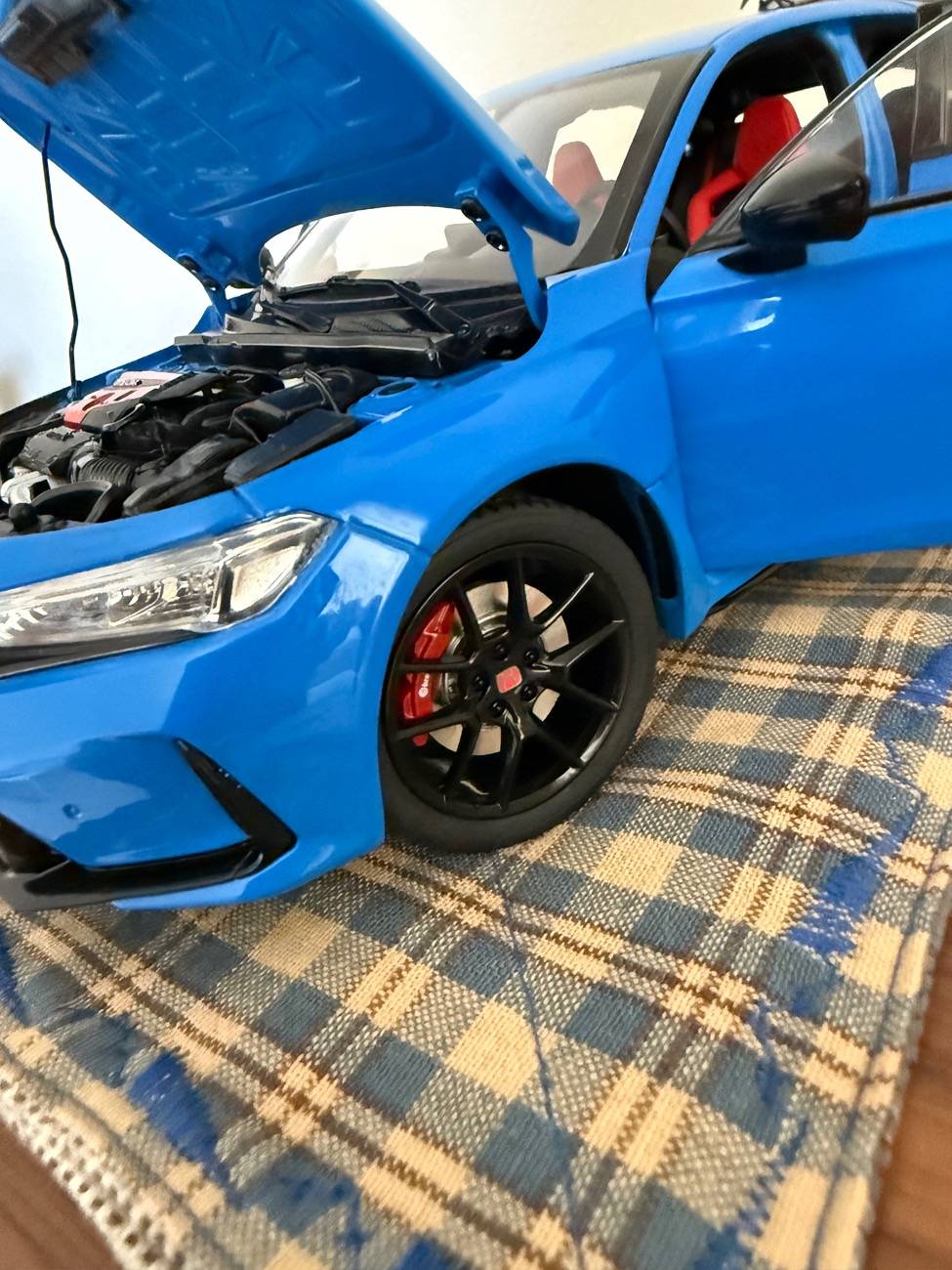 11th Gen Honda Civic I wanted a miniature version of my car, so my wife got me another thing to obsessively detail IMG_0794