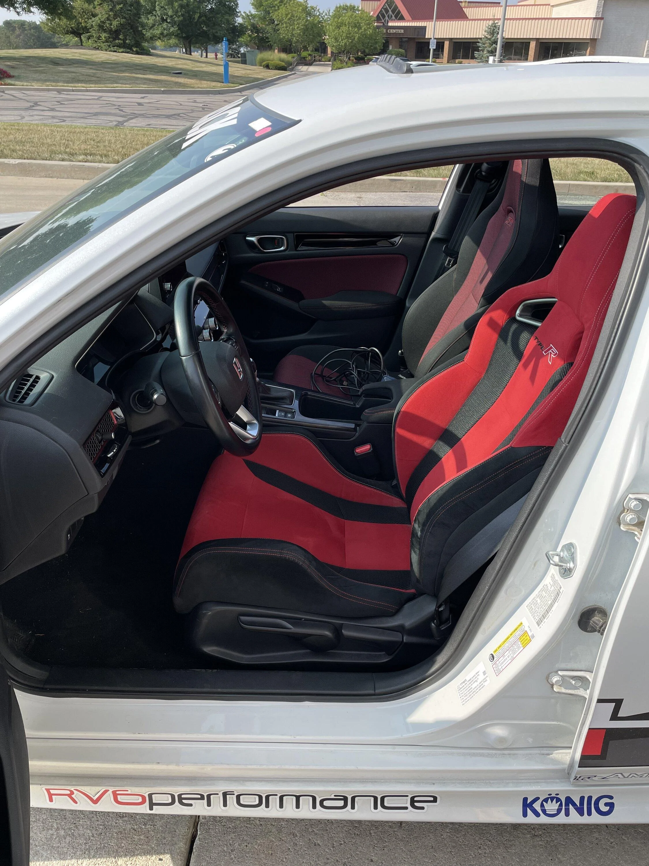 11th Gen Honda Civic FK8 CTR Seat in FE1 Si - IT FITS! IMG_0918