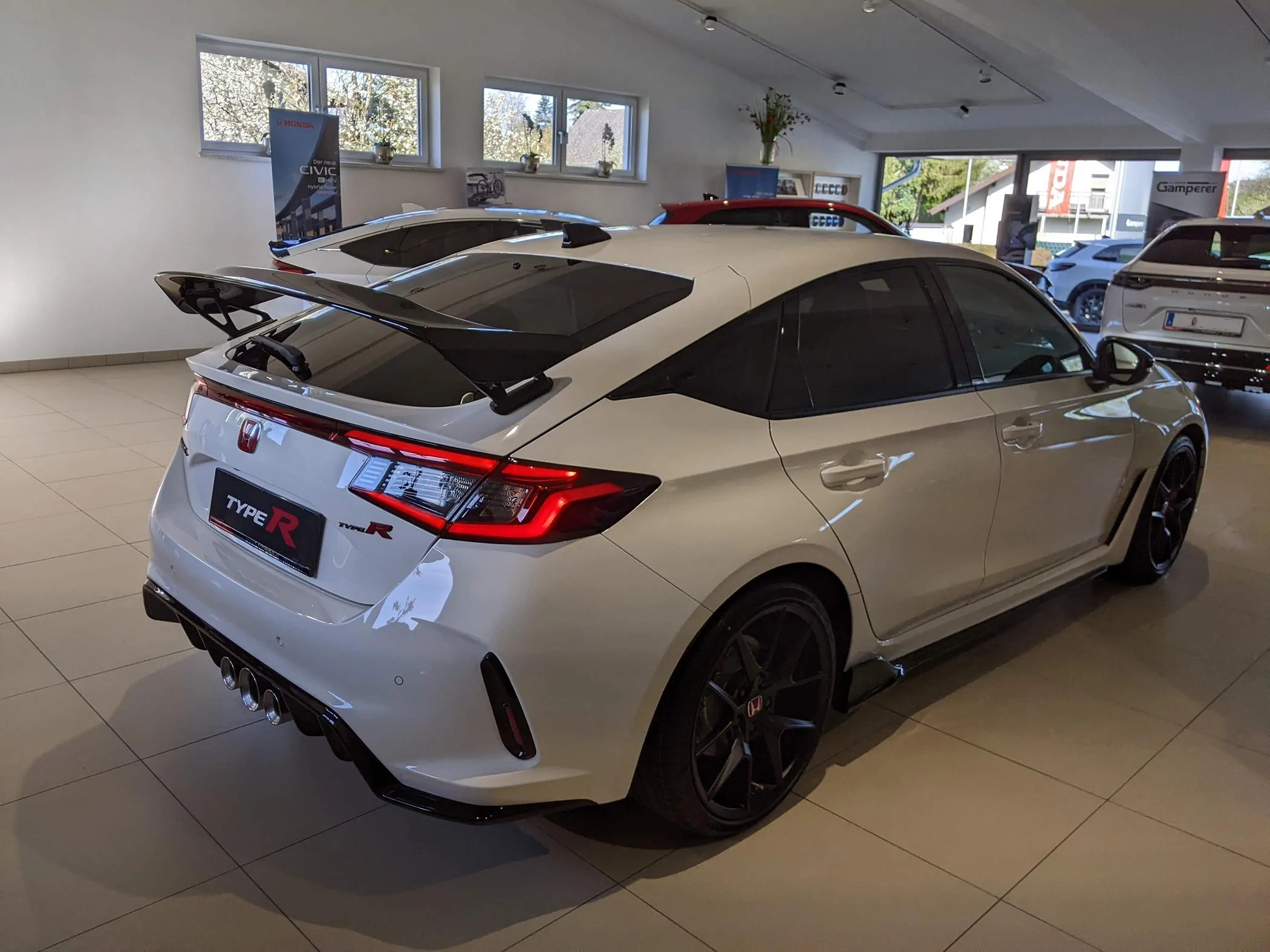 11th Gen Honda Civic Post your FL5 Civic Type R delivery pics! 🙌 📸 img_1