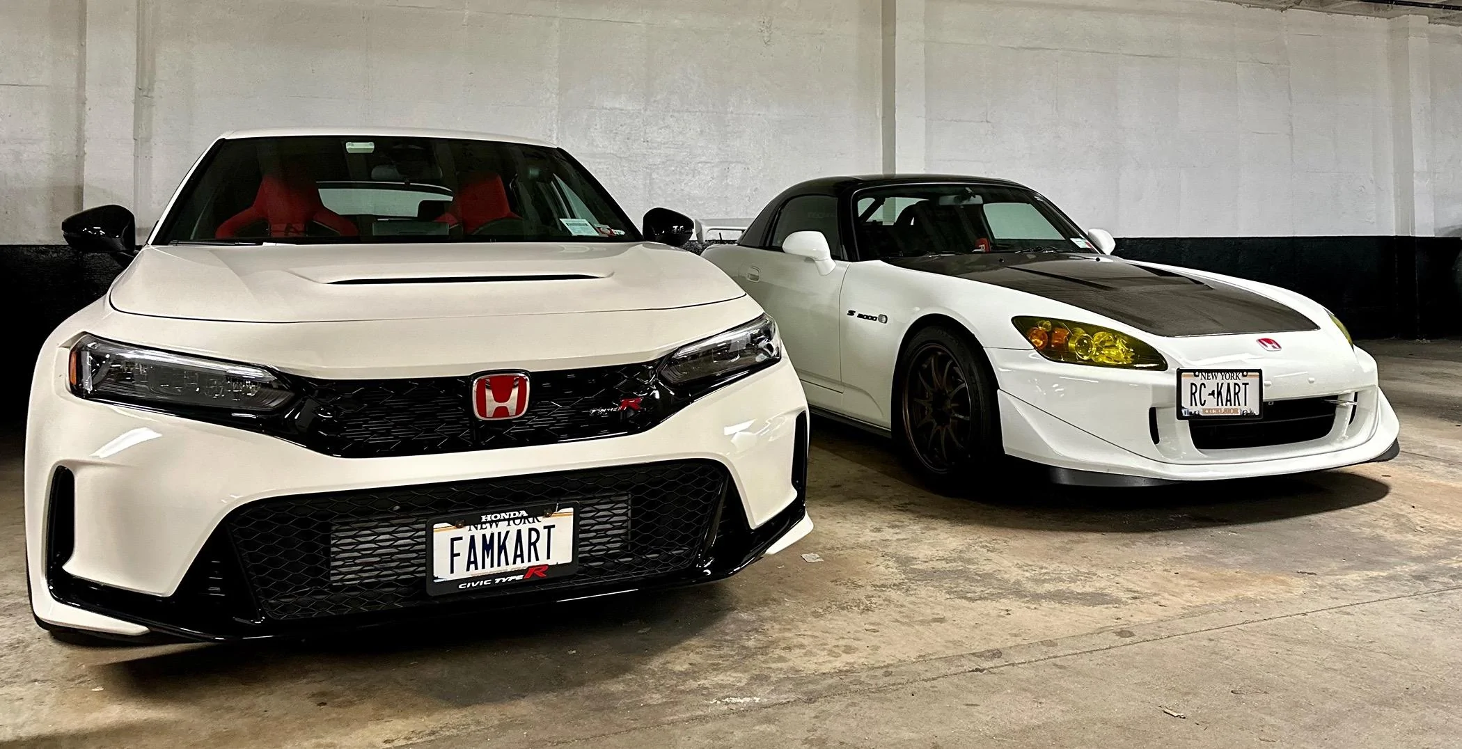 11th Gen Honda Civic I got the FL5 a little friend! IMG_1001