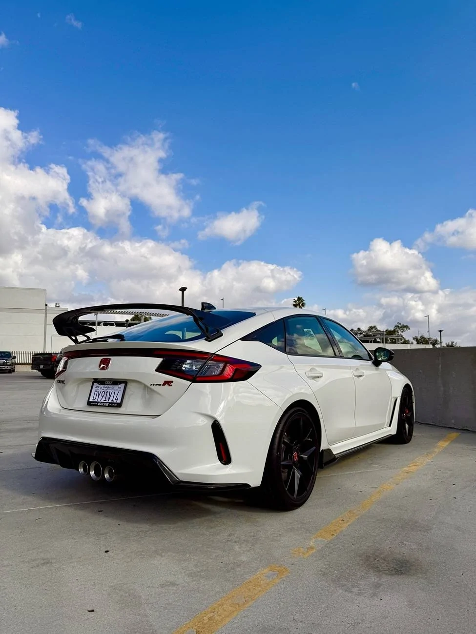 11th Gen Honda Civic Official CHAMPIONSHIP WHITE FL5 Type R Photos Thread IMG_1031