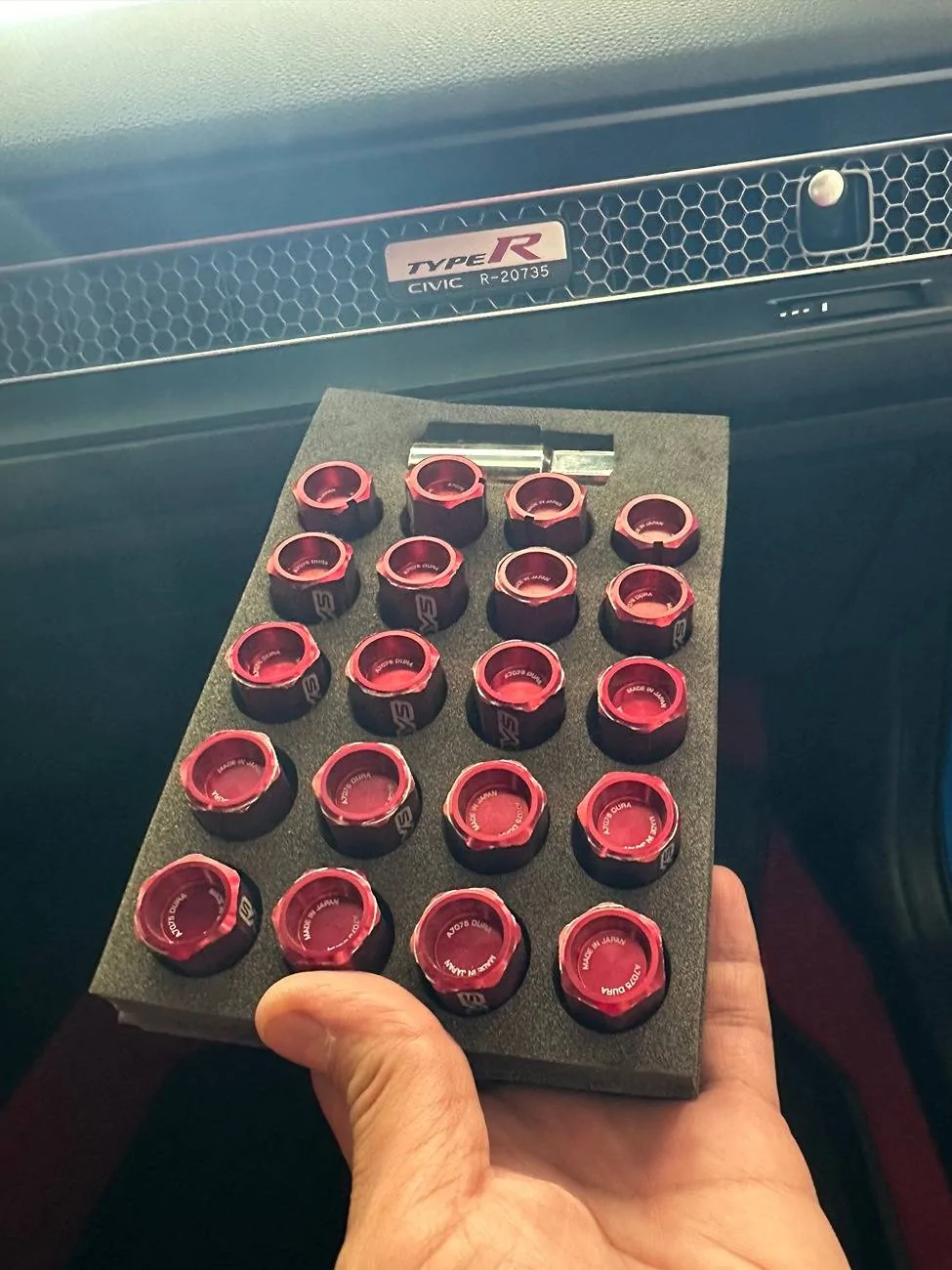 11th Gen Honda Civic FS: Rays L42 Lugnuts IMG_1058