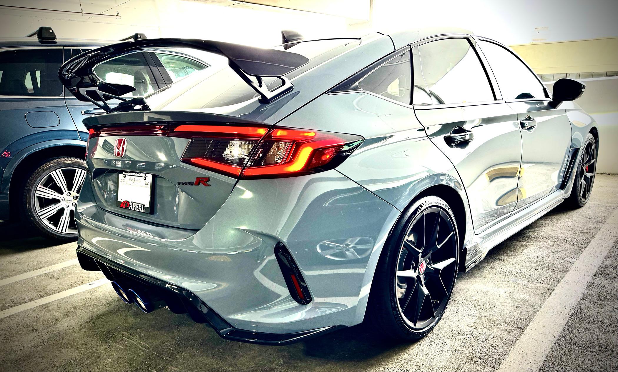 11th Gen Honda Civic Official SONIC GRAY PEARL FL5 Type R Photos Thread IMG_1129