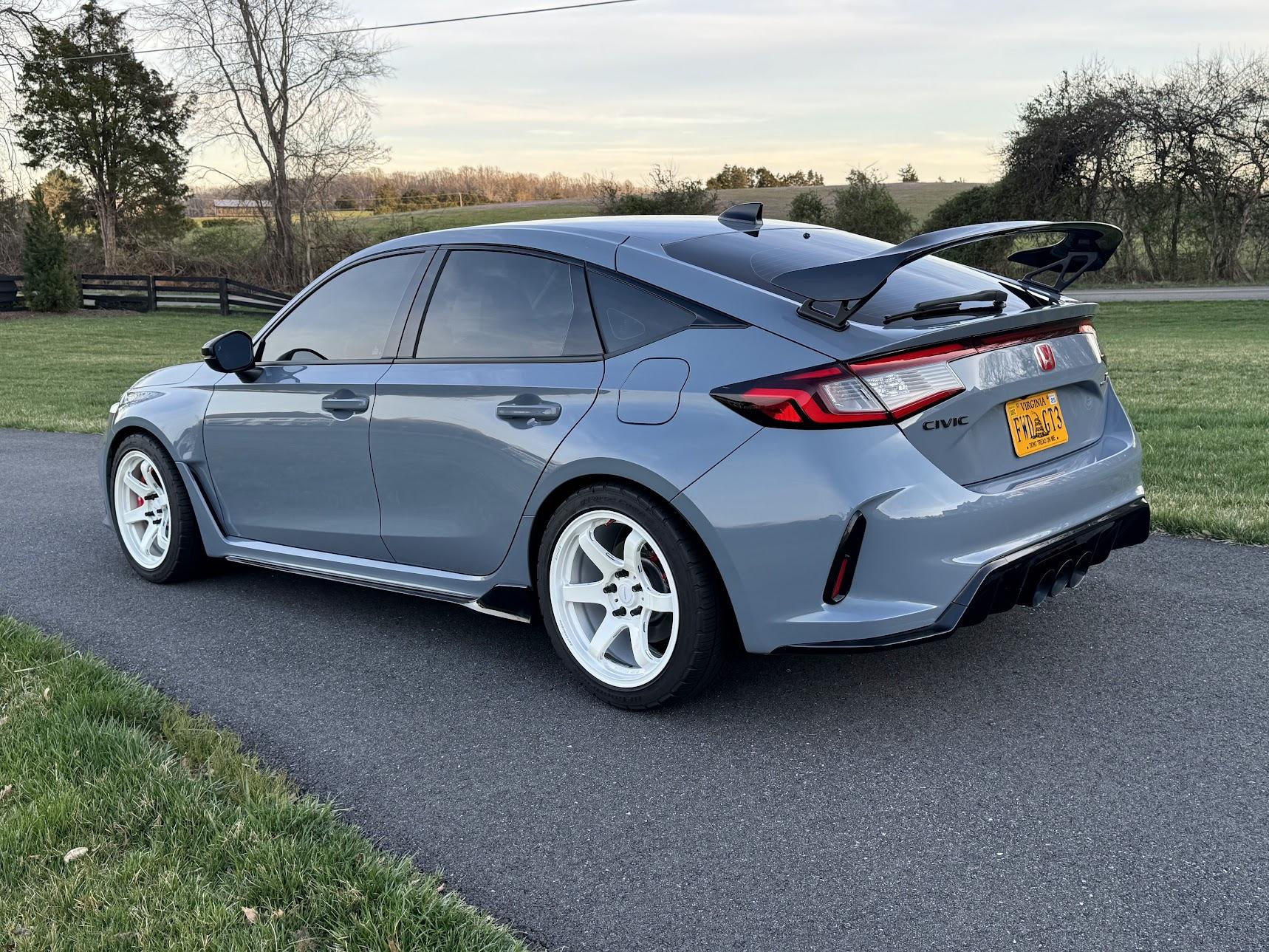 11th Gen Honda Civic SOLD: Enkei Triumph 18x9.5 w/ RE71RS tires and Superspeed RF06RR 18x9.5 with BFG Comp A/S tires IMG_1152