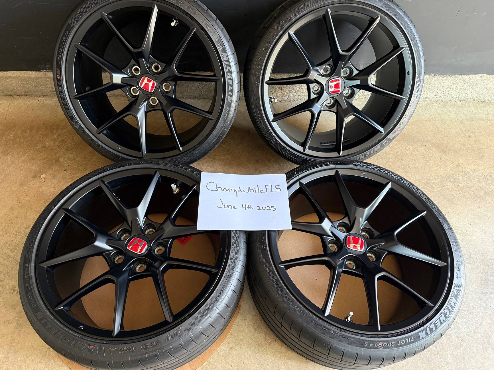11th Gen Honda Civic OEM Honda Civic Type R FL5 19” Wheels w/ Tires **1 wheel face damage** IMG_1190