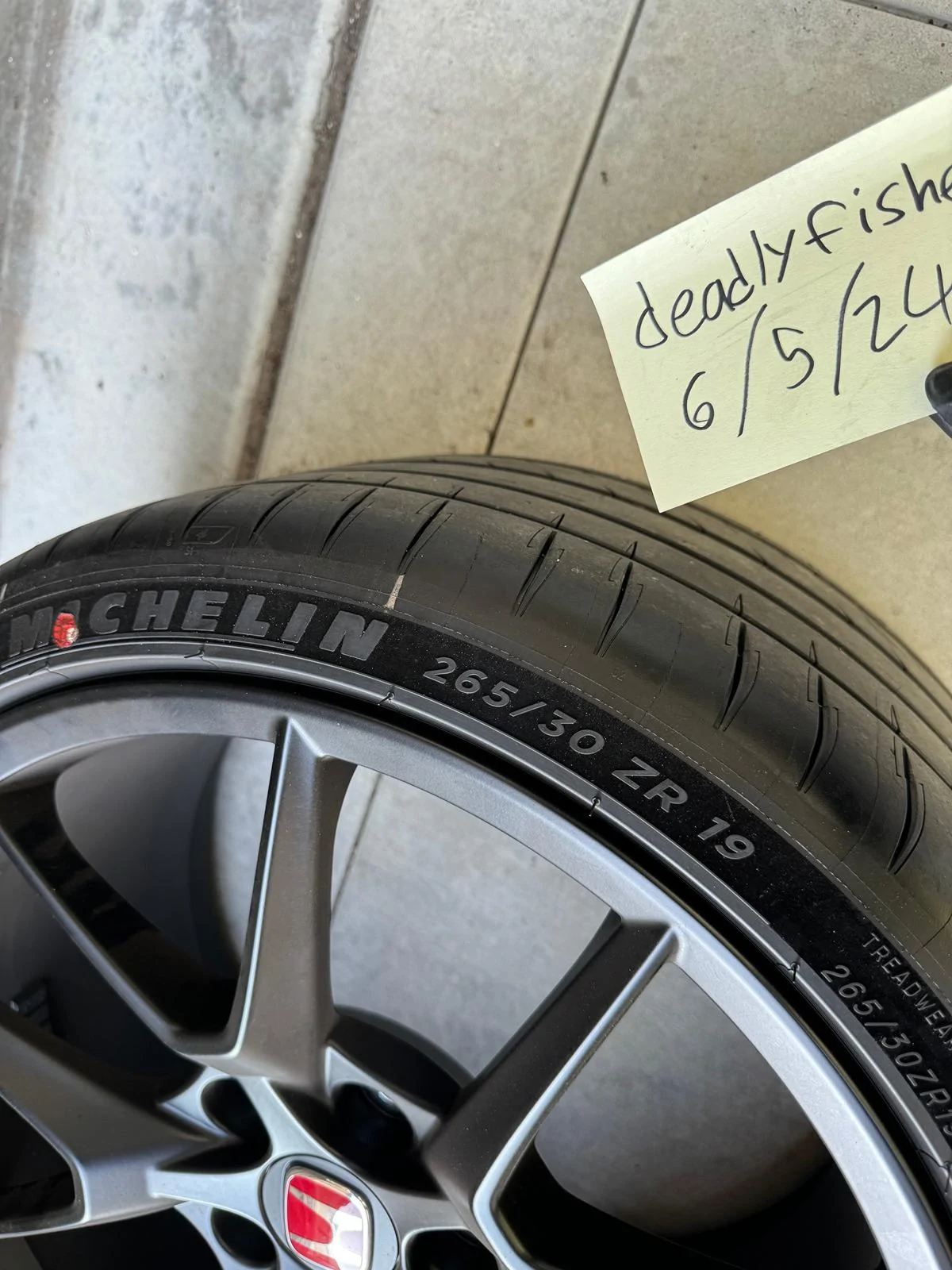 11th Gen Honda Civic (SOLD!) 2024 Type R FL5 OEM Wheel and Tire Set! - Near Mint Condition! IMG_1633