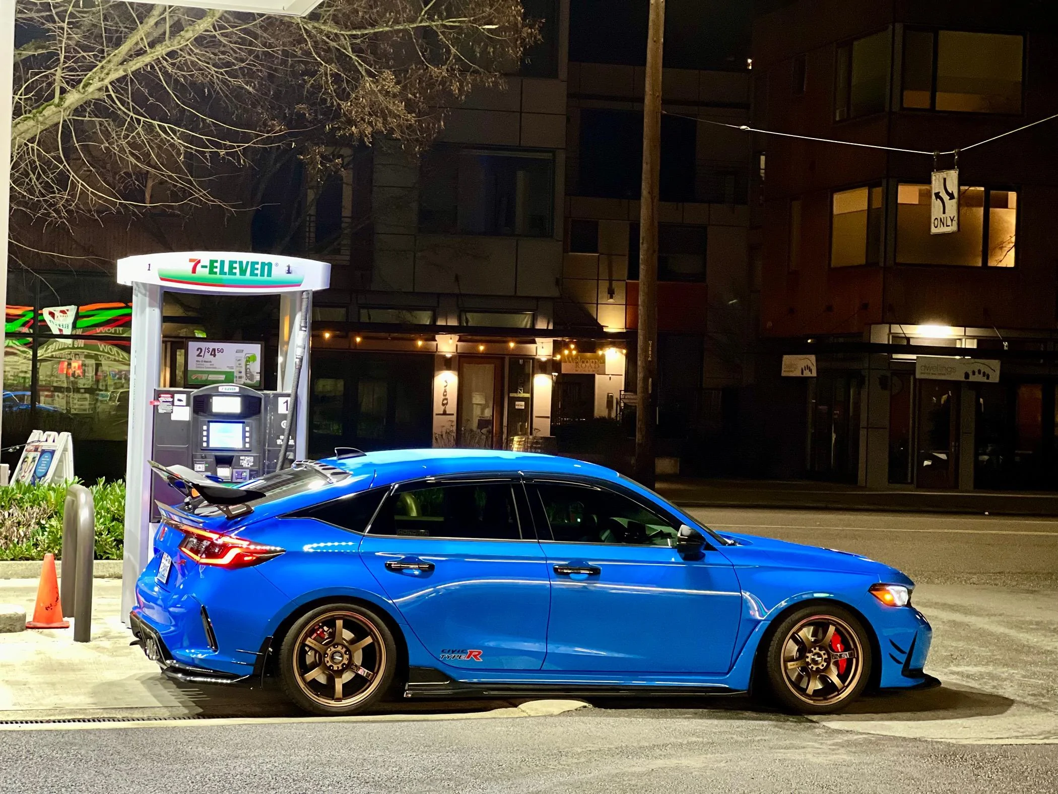 11th Gen Honda Civic Official BOOST BLUE FL5 Type R Photos Thread IMG_1693